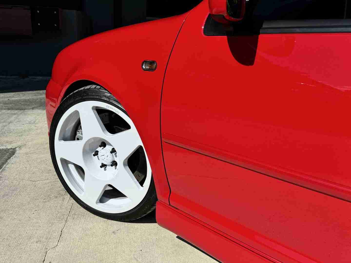 2004 Volkswagen R32 MK4 1 of 662 Tornado Red – HPA400 Turbo Kit – 84k Miles – ALCON BBK – 1552s – 6 Spd full
