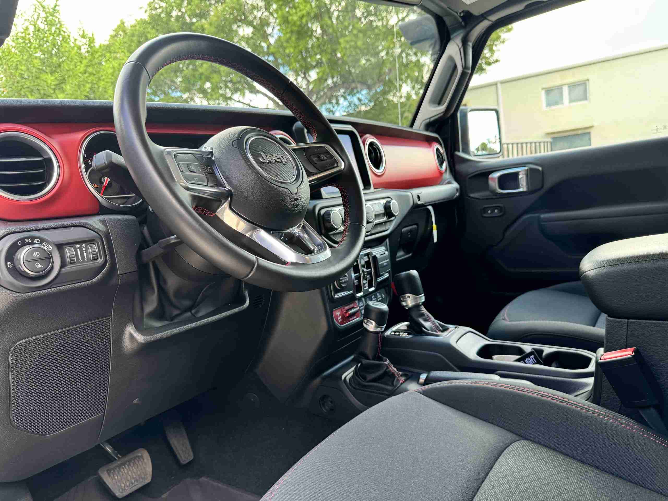 2022 Jeep Gladiator Rubicon 6×6 1 Owner – Custom Built – 800 miles NEW – Fox Suspension – $185k BUILD full