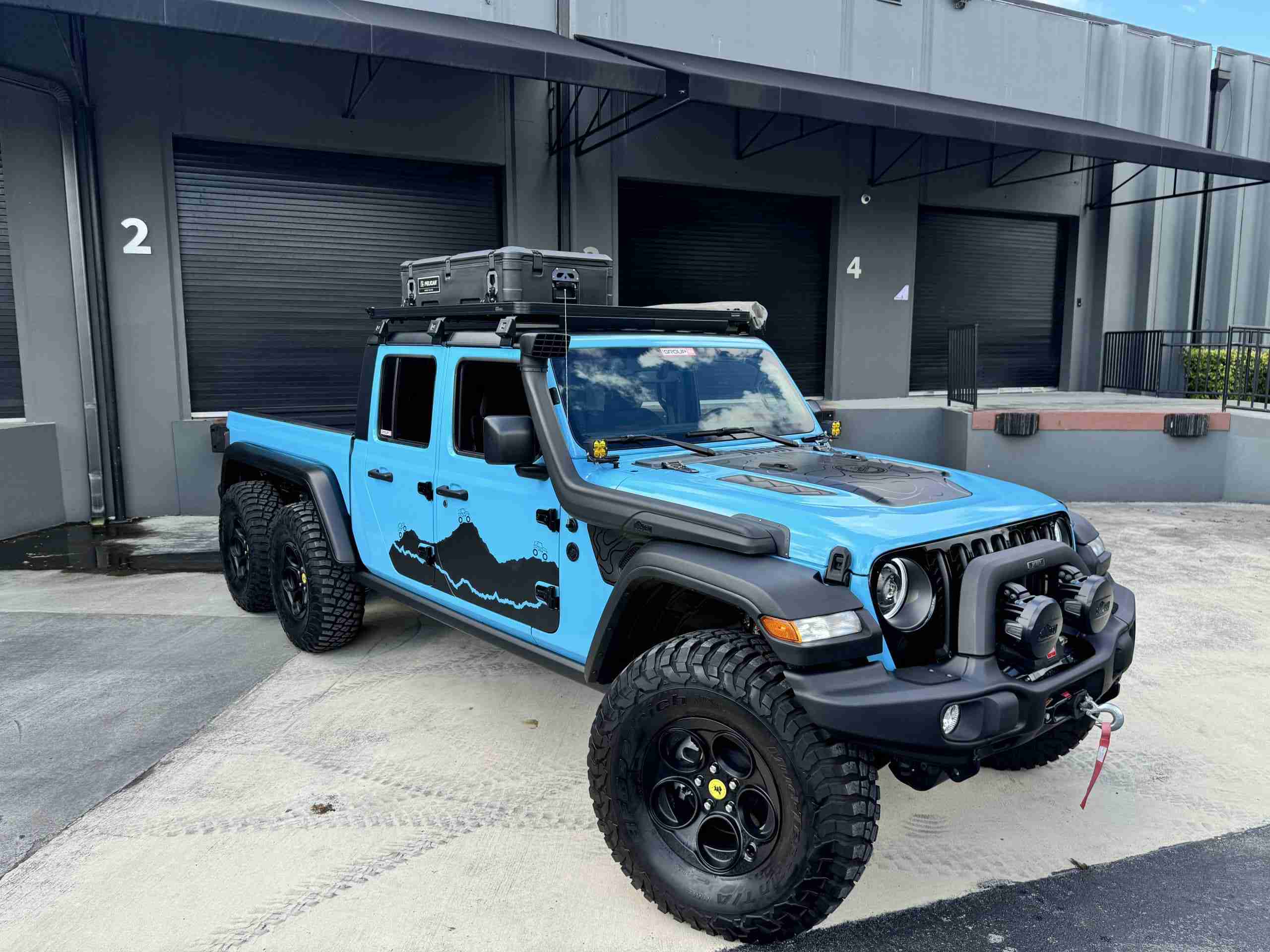 2022 Jeep Gladiator Rubicon 6×6 1 Owner – Custom Built – 800 miles NEW – Fox Suspension – $185k BUILD full