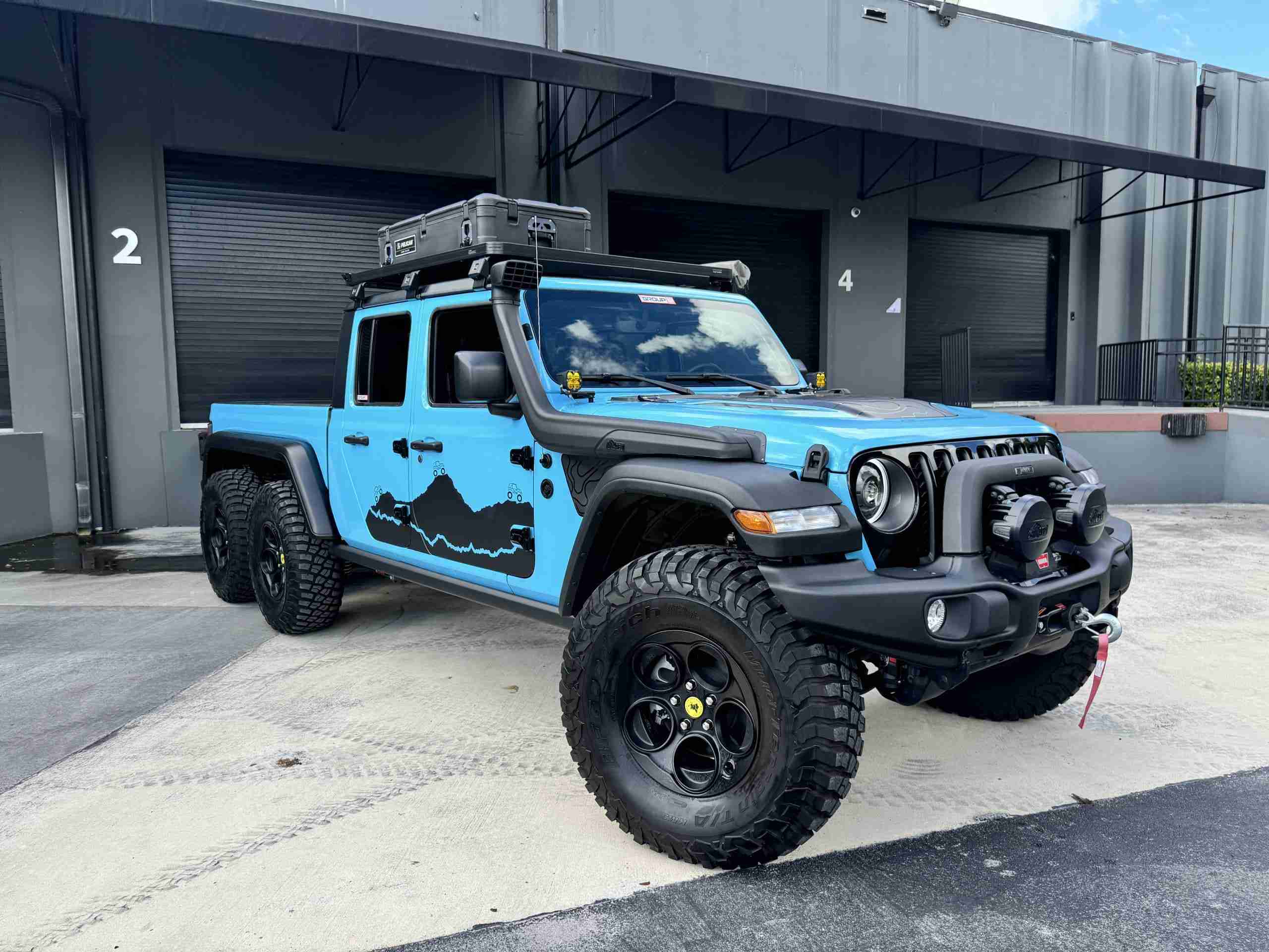2022 Jeep Gladiator Rubicon 6×6 1 Owner – Custom Built – 800 miles NEW – Fox Suspension – $185k BUILD full