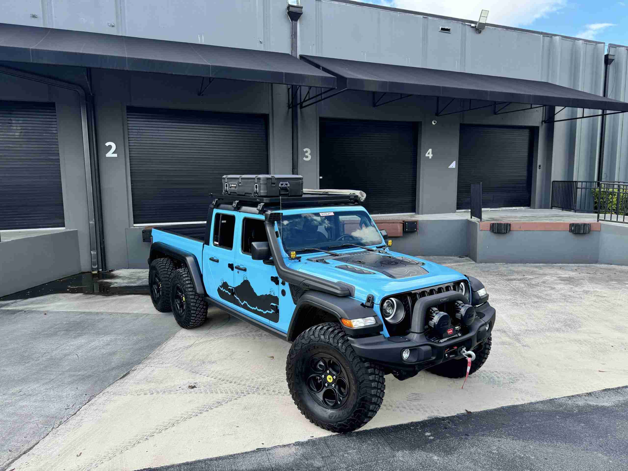 2022 Jeep Gladiator Rubicon 6×6 1 Owner – Custom Built – 800 miles NEW – Fox Suspension – $185k BUILD full