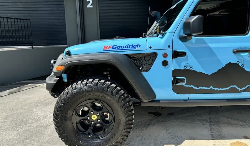 
 2022 Jeep Gladiator Rubicon 6×6 1 Owner – Custom Built – 800 miles NEW – Fox Suspension – $185k BUILD full									