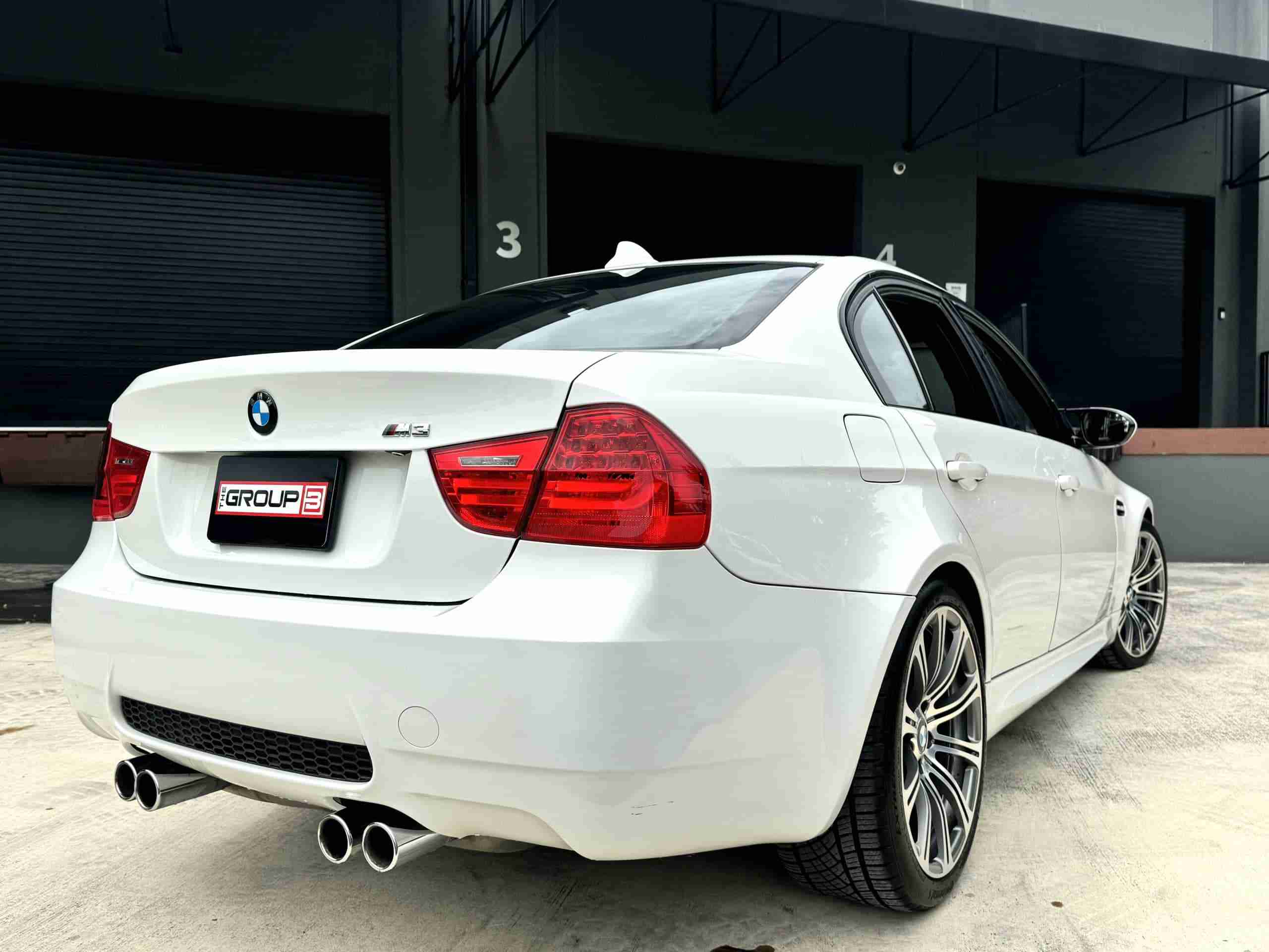 2008 BMW M3 E90 Single Hump Slicktop 74k Miles – 6 Speed Manual – LCI upgrades – Alpine White – Fox Red full