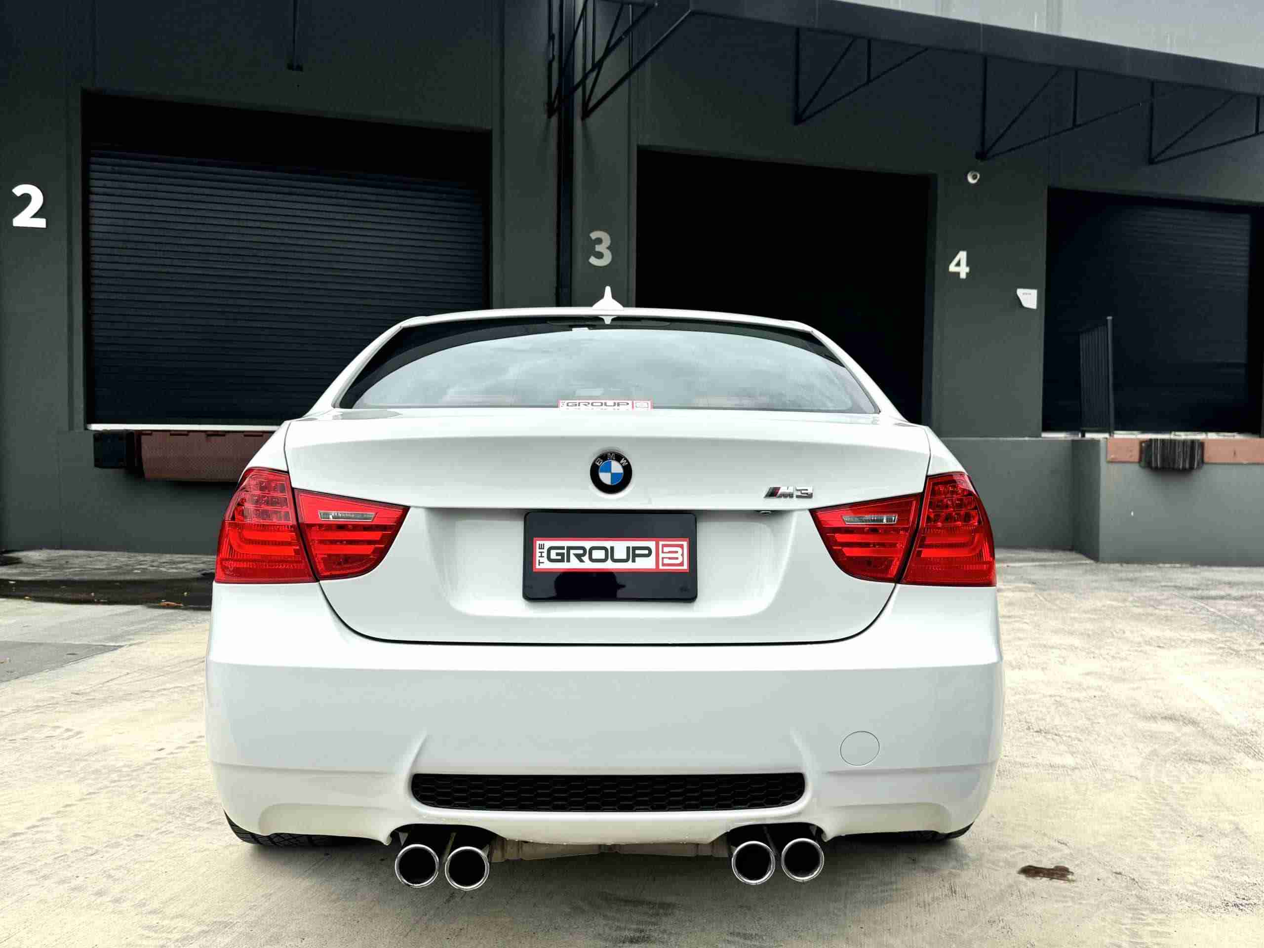 2008 BMW M3 E90 Single Hump Slicktop 74k Miles – 6 Speed Manual – LCI upgrades – Alpine White – Fox Red full