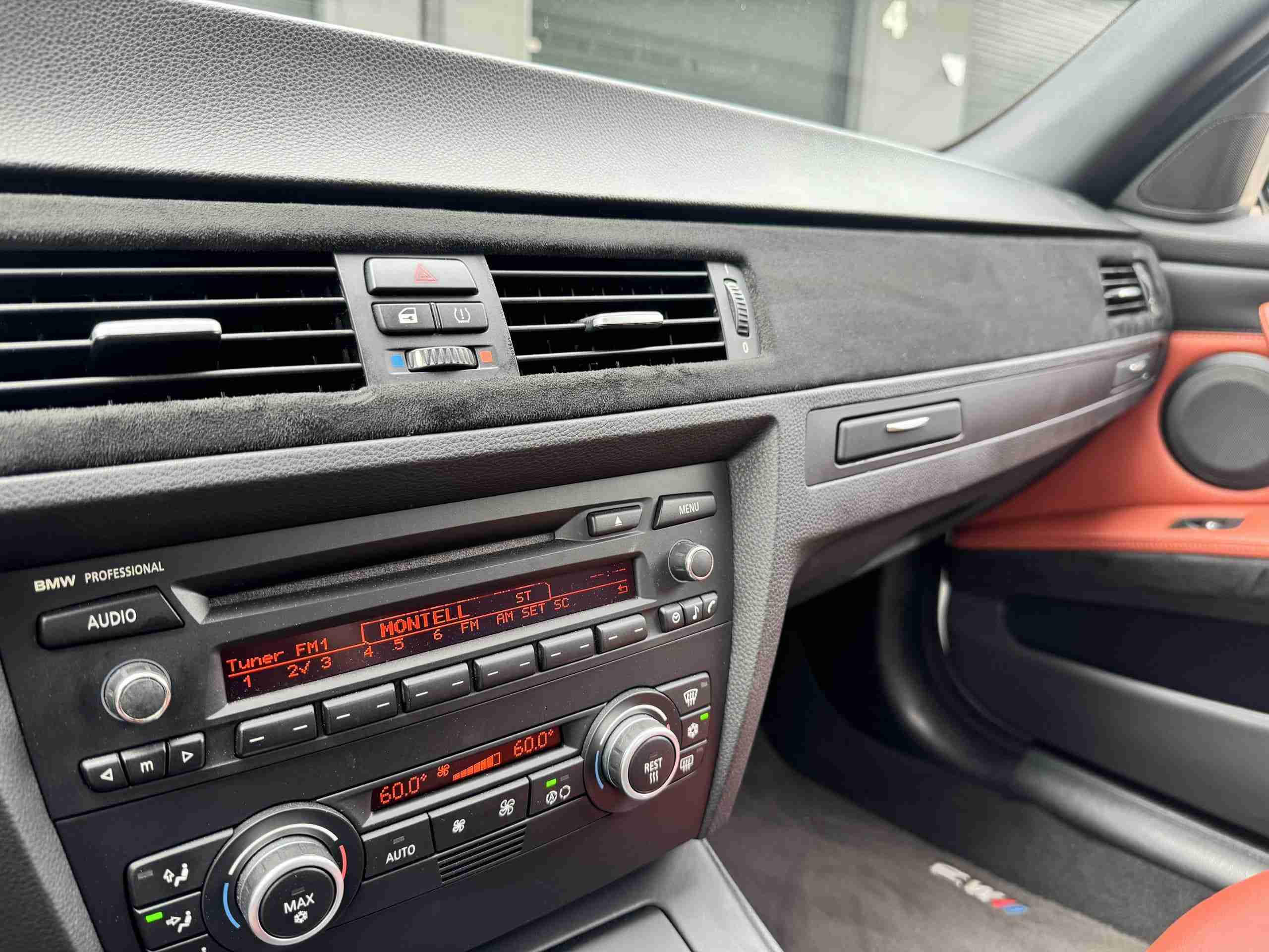 2008 BMW M3 E90 Single Hump Slicktop 74k Miles – 6 Speed Manual – LCI upgrades – Alpine White – Fox Red full