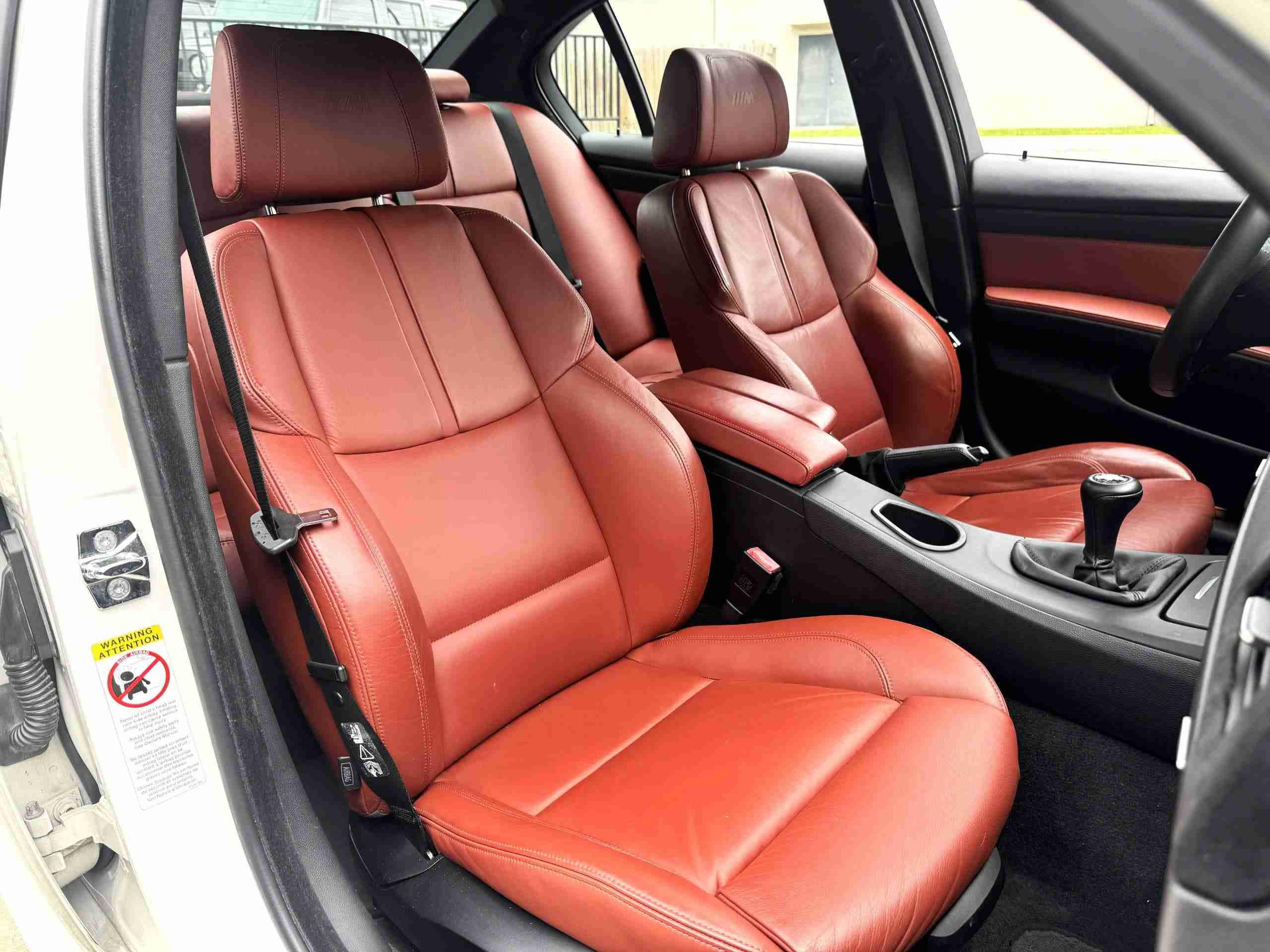 2008 BMW M3 E90 Single Hump Slicktop 74k Miles – 6 Speed Manual – LCI upgrades – Alpine White – Fox Red full