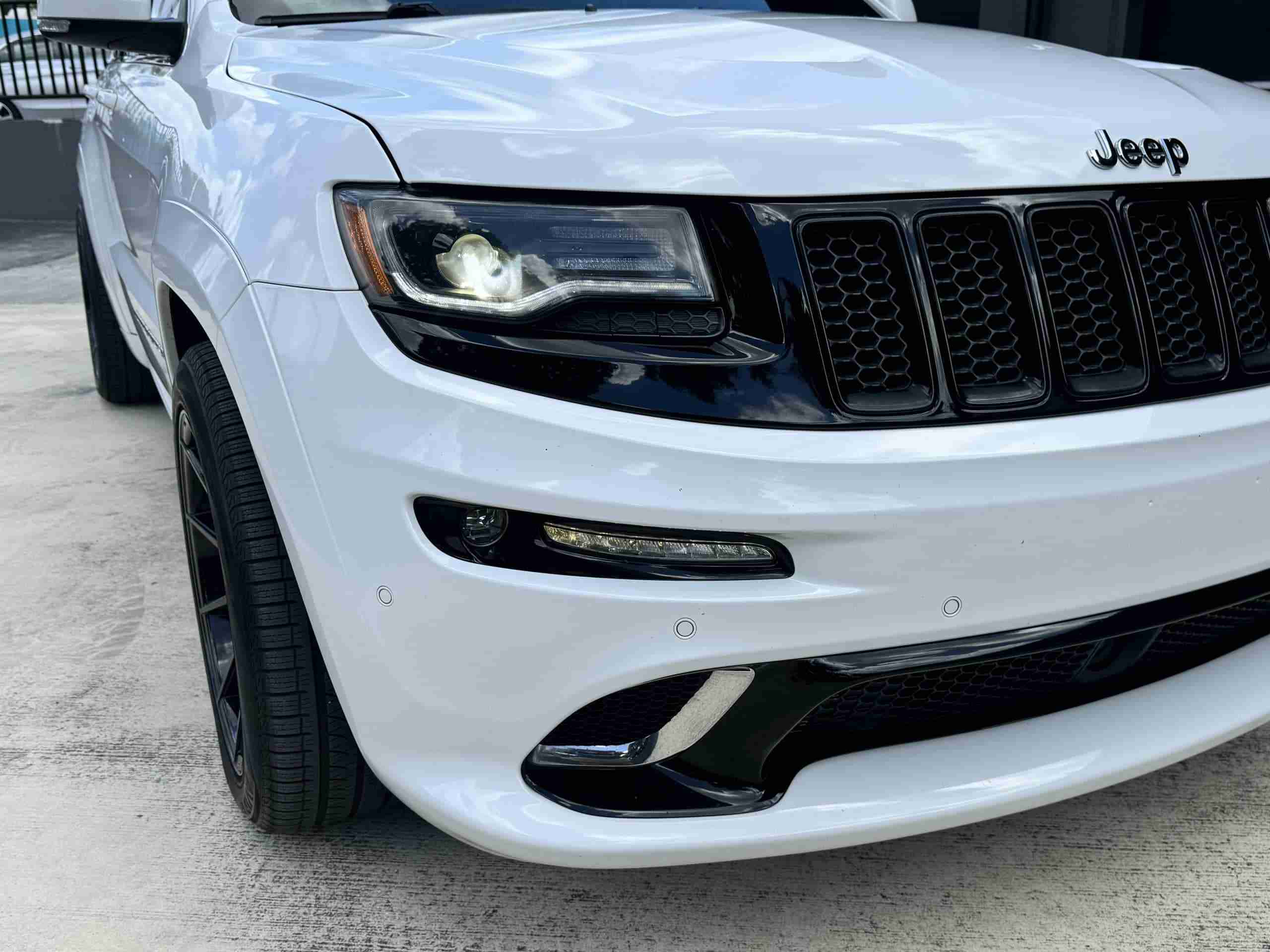 2015 Jeep Grand Cherokee SRT 4WD 2 Owner Florida Car – Only 54k miles – 27L Pkg – Well Sorted – Nice Condition full