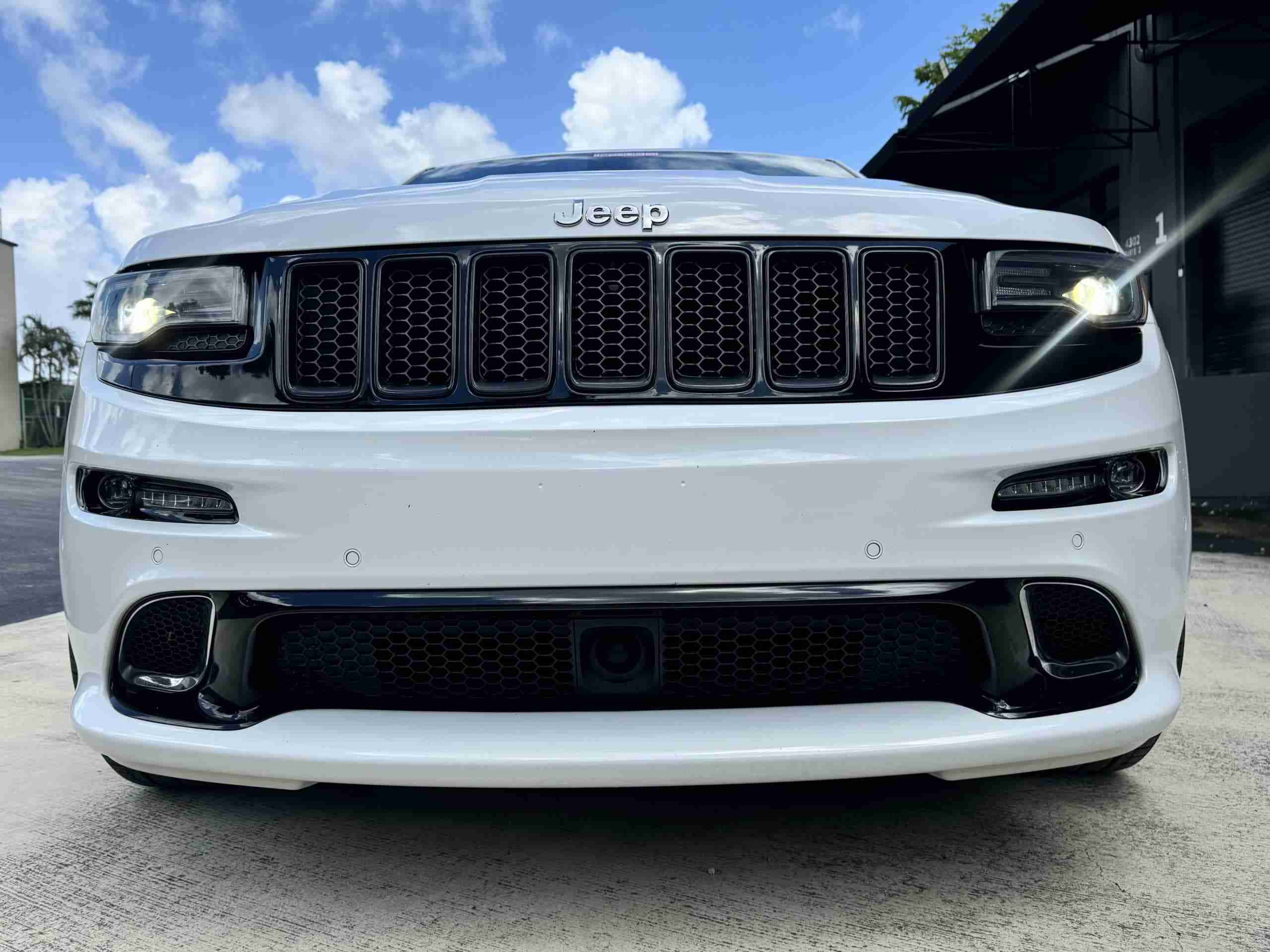 2015 Jeep Grand Cherokee SRT 4WD 2 Owner Florida Car – Only 54k miles – 27L Pkg – Well Sorted – Nice Condition full