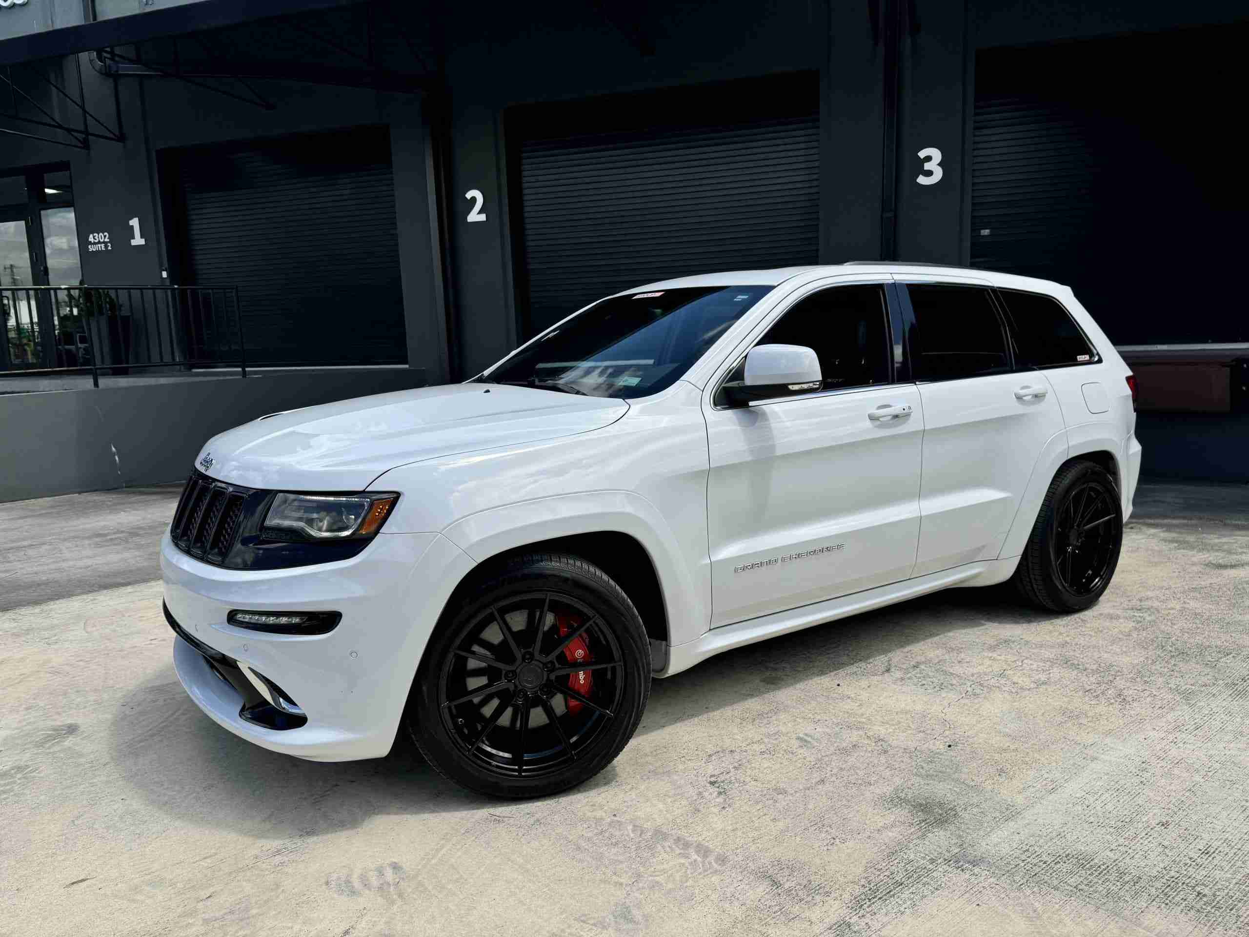 2015 Jeep Grand Cherokee SRT 4WD 2 Owner Florida Car – Only 54k miles – 27L Pkg – Well Sorted – Nice Condition full