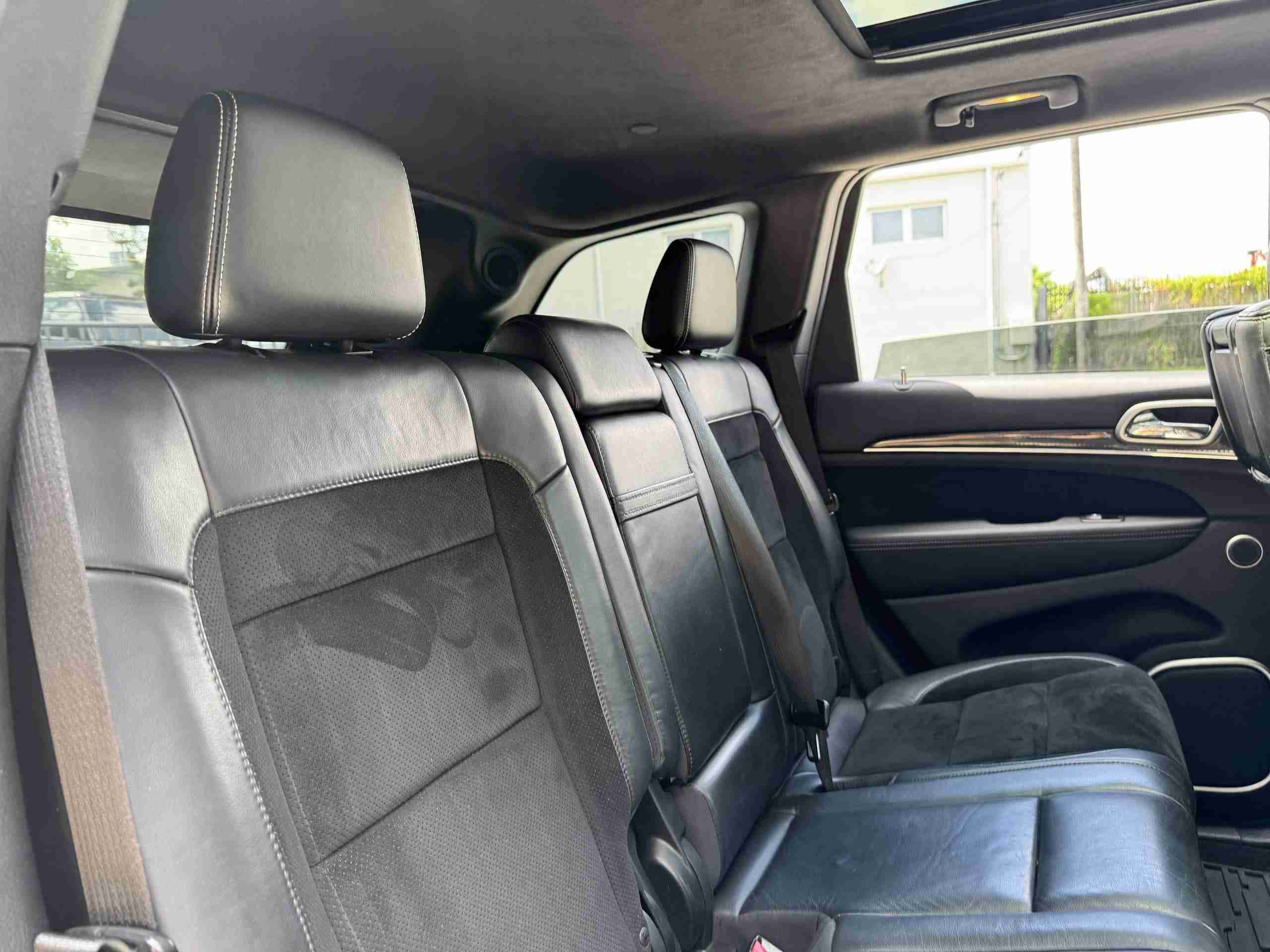 2015 Jeep Grand Cherokee SRT 4WD 2 Owner Florida Car – Only 54k miles – 27L Pkg – Well Sorted – Nice Condition full