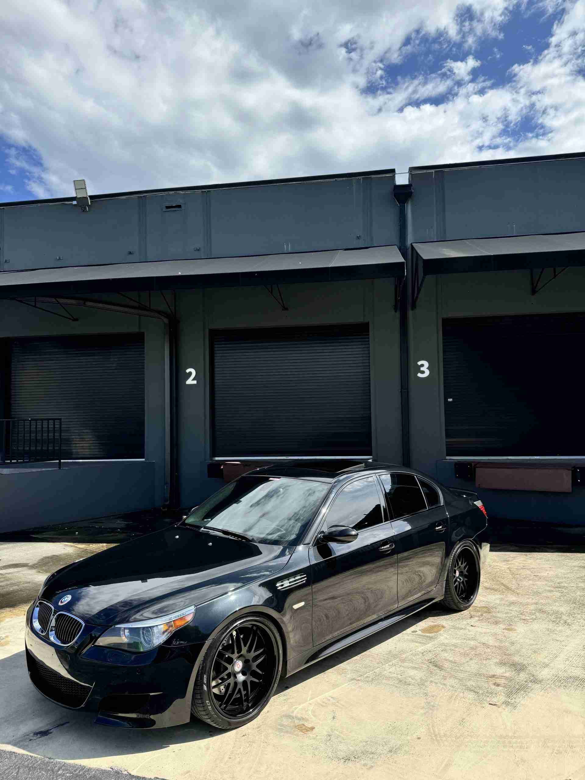 2007 BMW M5 – 550HP – SMG – 79k Miles full