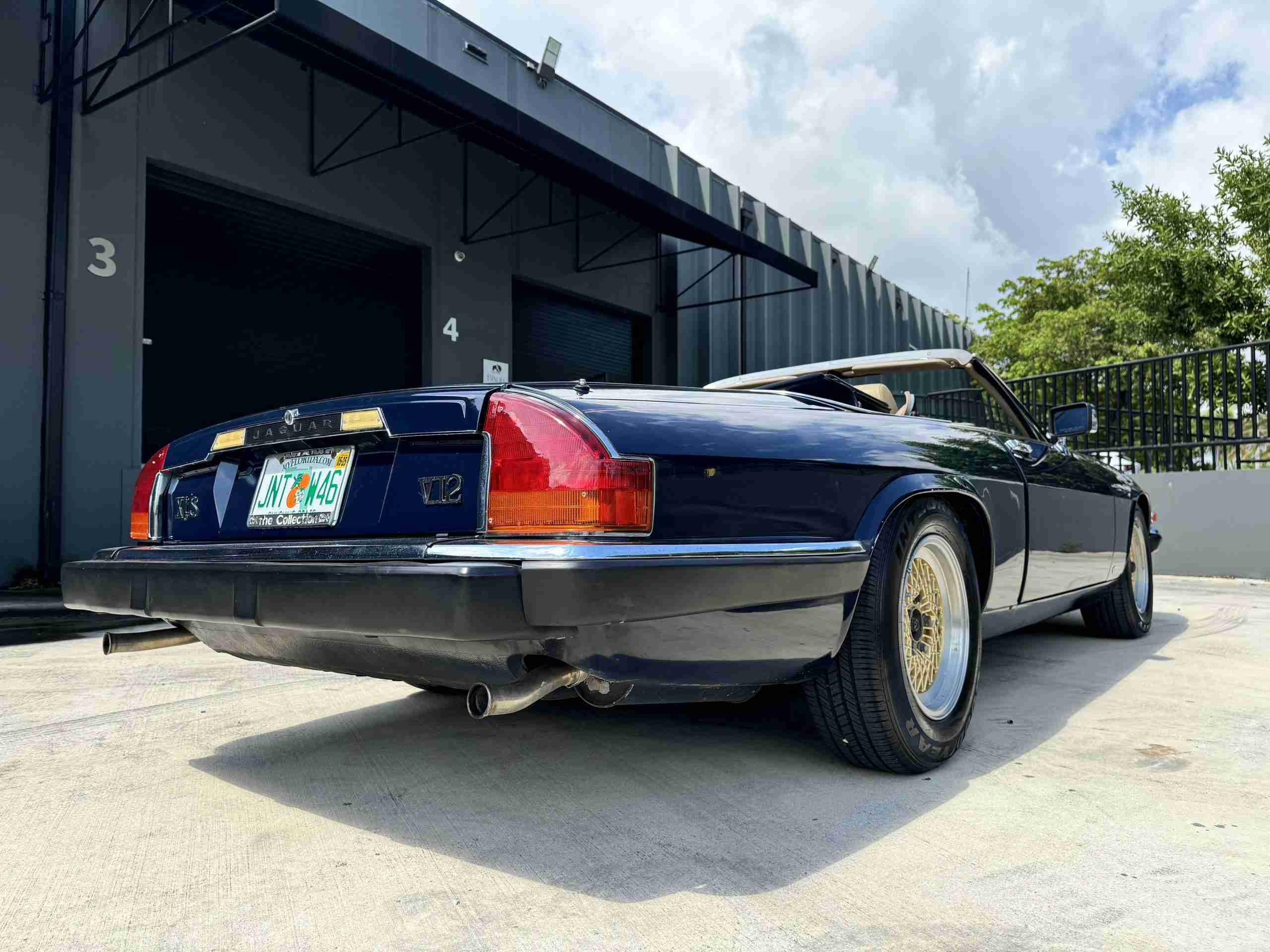 1988 Jaguar XJS V12 Convertible Same Owner Since 1992 – 35k Original miles – 15 inch BBS mesh wheels – Blue Top full