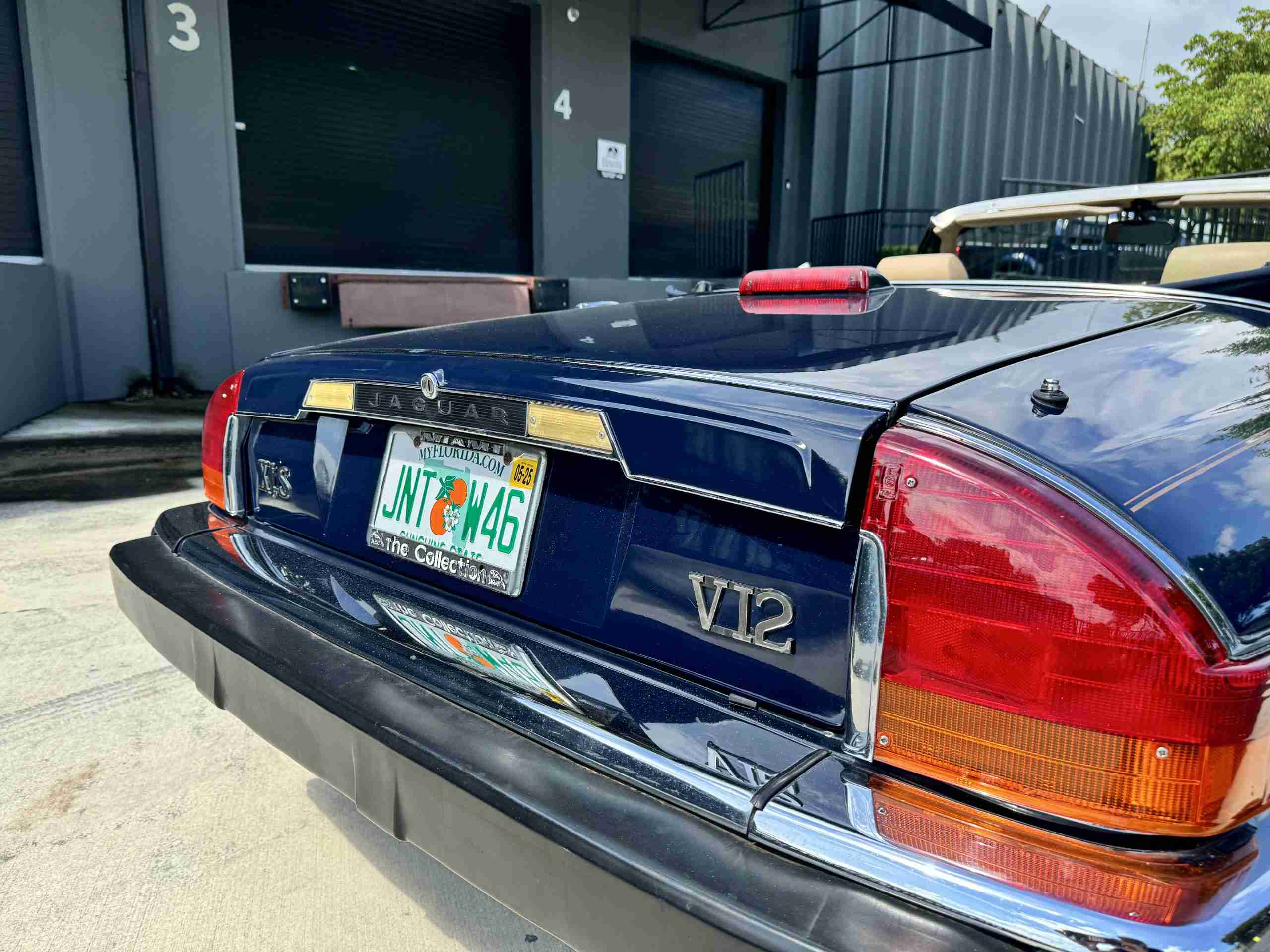 1988 Jaguar XJS V12 Convertible Same Owner Since 1992 – 35k Original miles – 15 inch BBS mesh wheels – Blue Top full