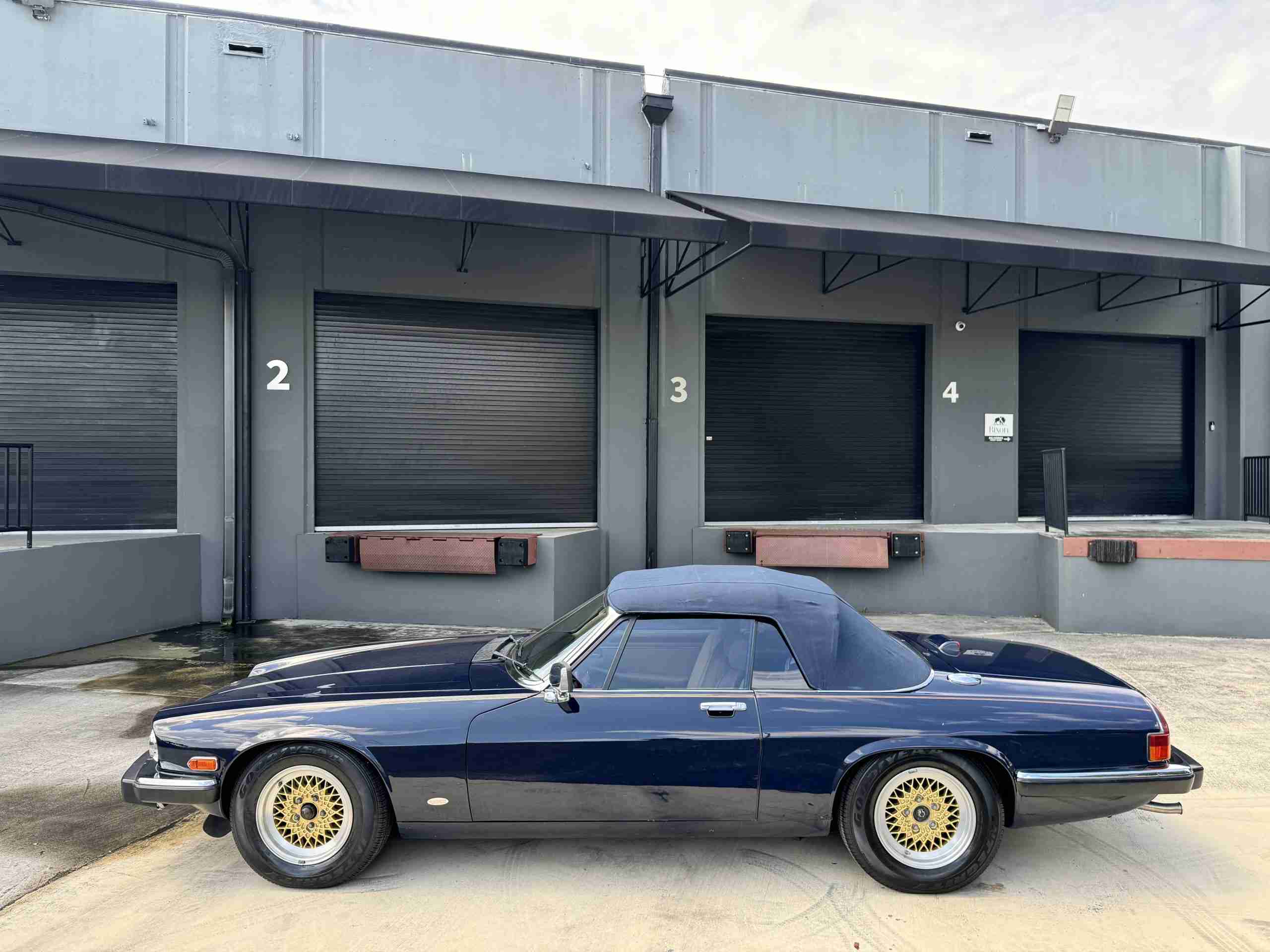 1988 Jaguar XJS V12 Convertible Same Owner Since 1992 – 35k Original miles – 15 inch BBS mesh wheels – Blue Top full