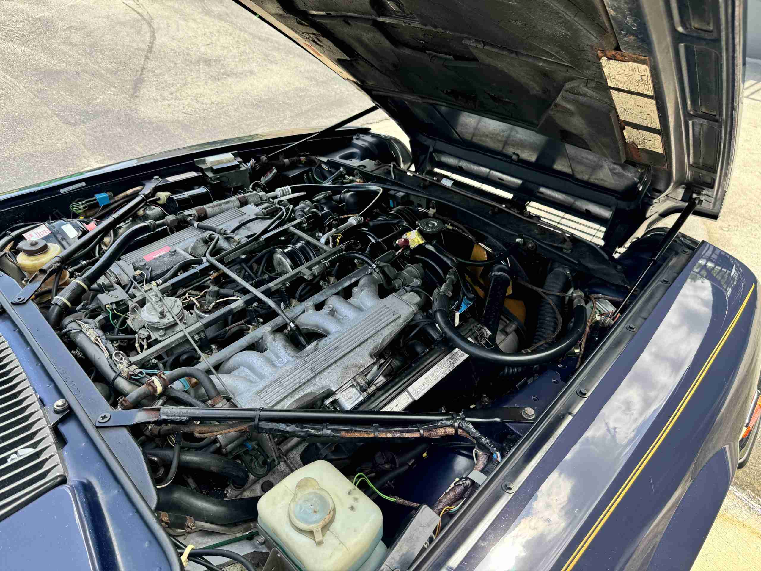 1988 Jaguar XJS V12 Convertible Same Owner Since 1992 – 35k Original miles – 15 inch BBS mesh wheels – Blue Top full
