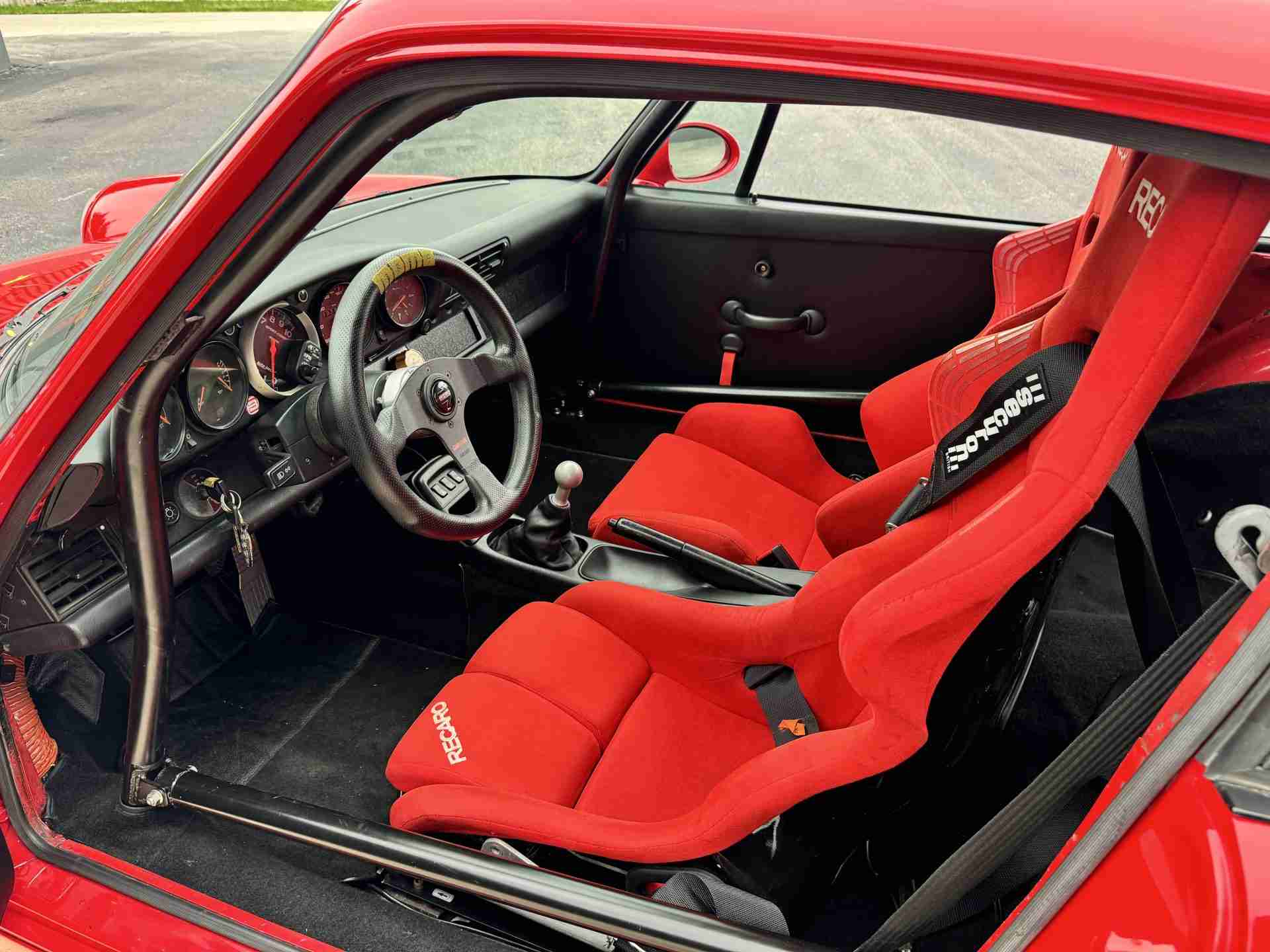 1990 Porsche 964 Carrera Euro – Sunroof Delete – Big Brakes – Well sorted full