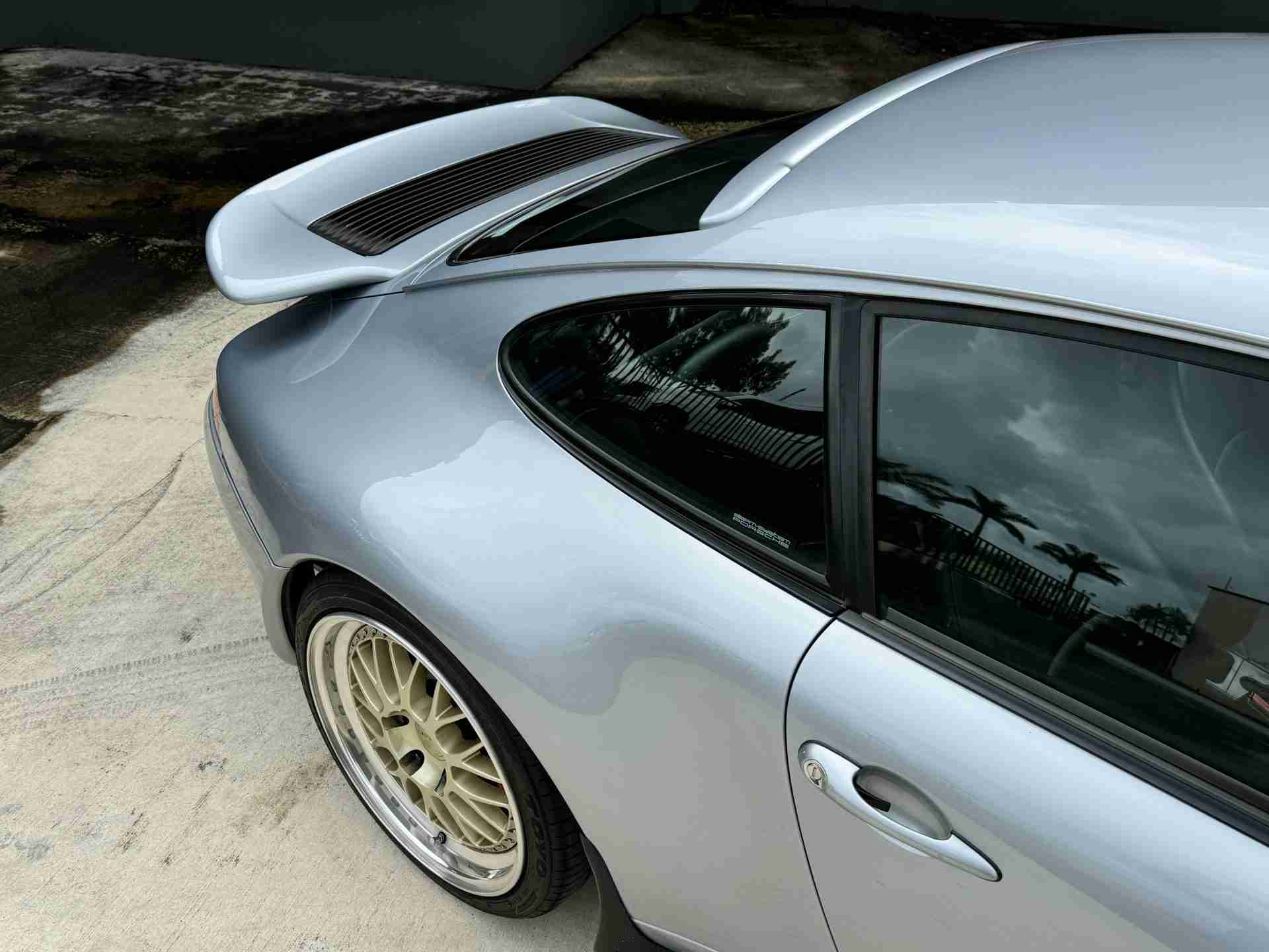 1996 Porsche 911 Carrera 993 Euro ROW – RS Modifications – Polar Silver – 65k miles – Sunroof Delete –  6 Spd full