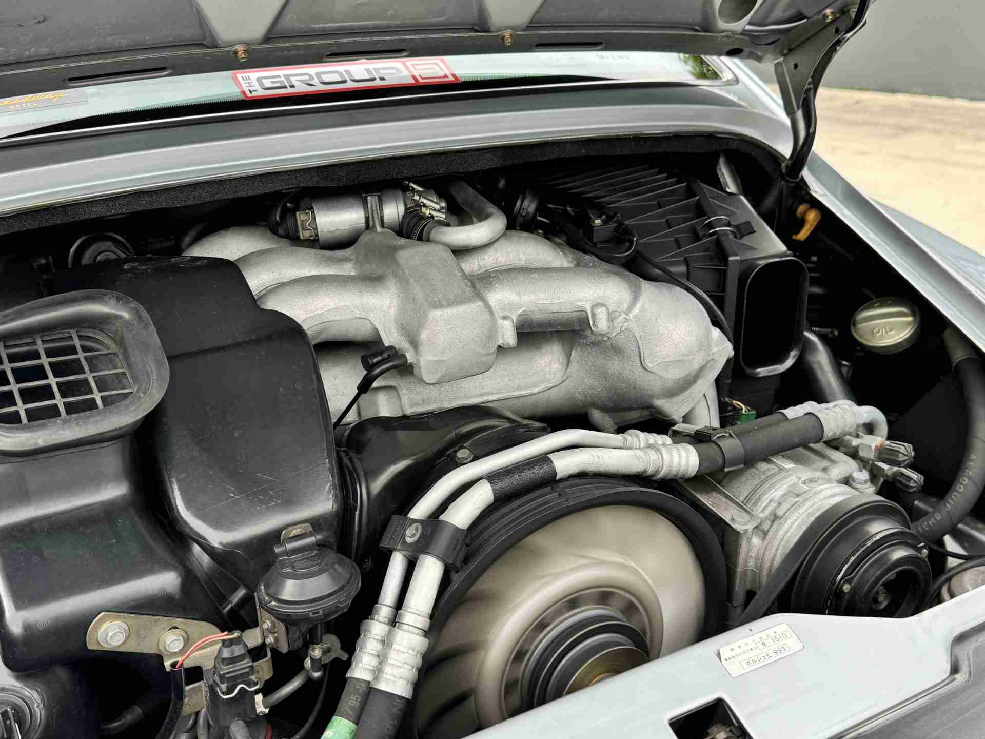 1996 Porsche 911 Carrera 993 Euro ROW – RS Modifications – Polar Silver – 65k miles – Sunroof Delete –  6 Spd full