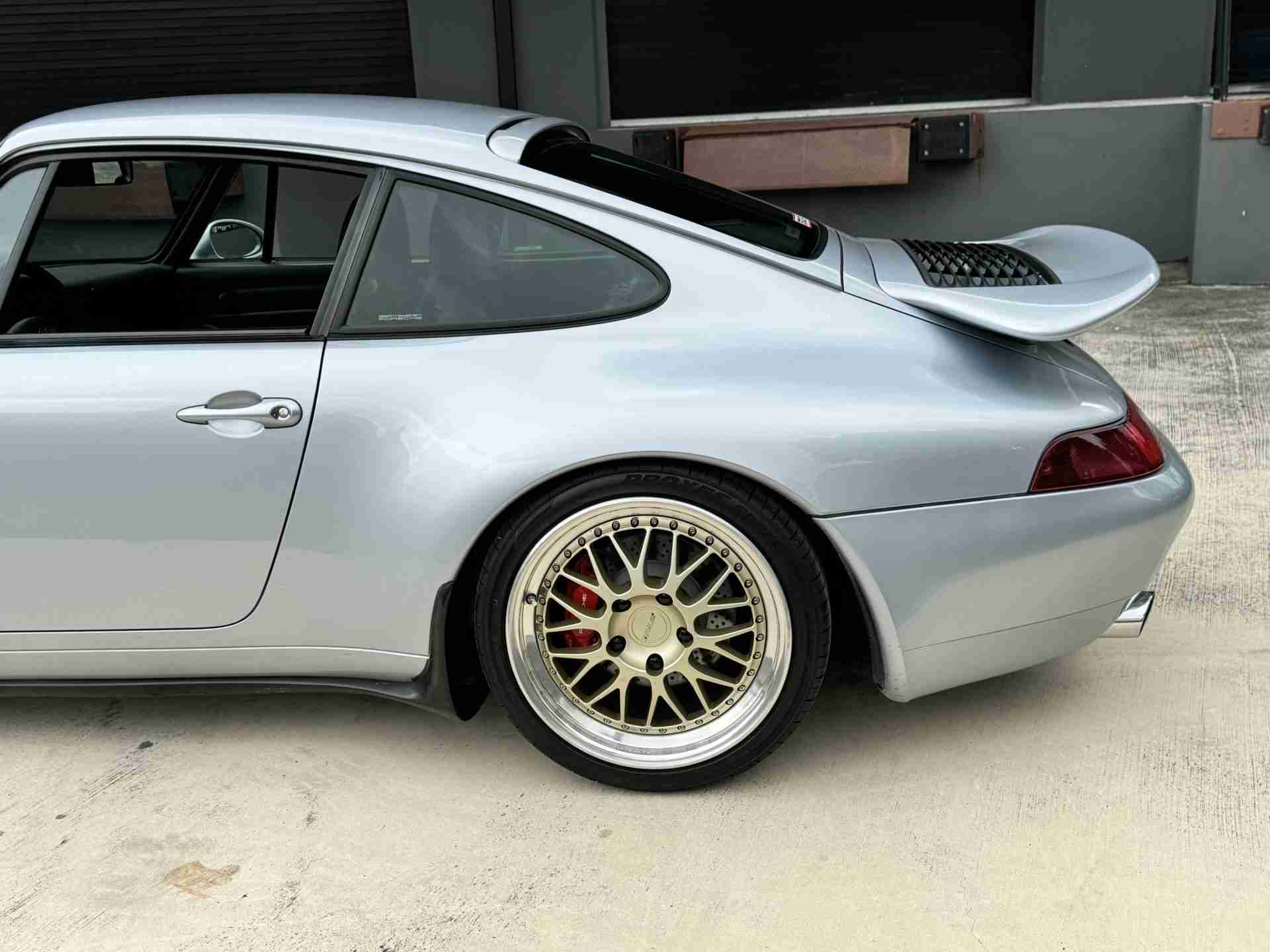 1996 Porsche 911 Carrera 993 Euro ROW – RS Modifications – Polar Silver – 65k miles – Sunroof Delete –  6 Spd full