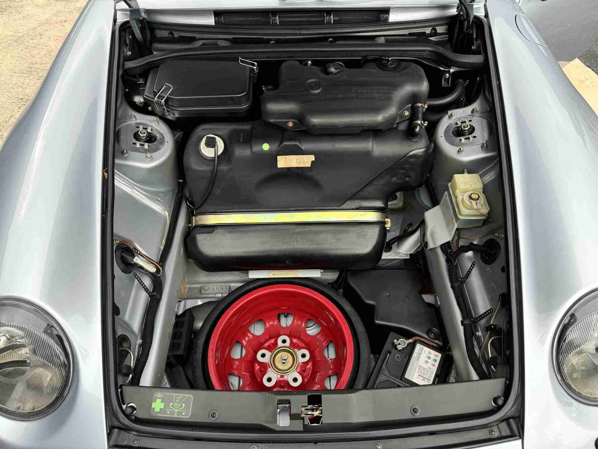 1996 Porsche 911 Carrera 993 Euro ROW – RS Modifications – Polar Silver – 65k miles – Sunroof Delete –  6 Spd full