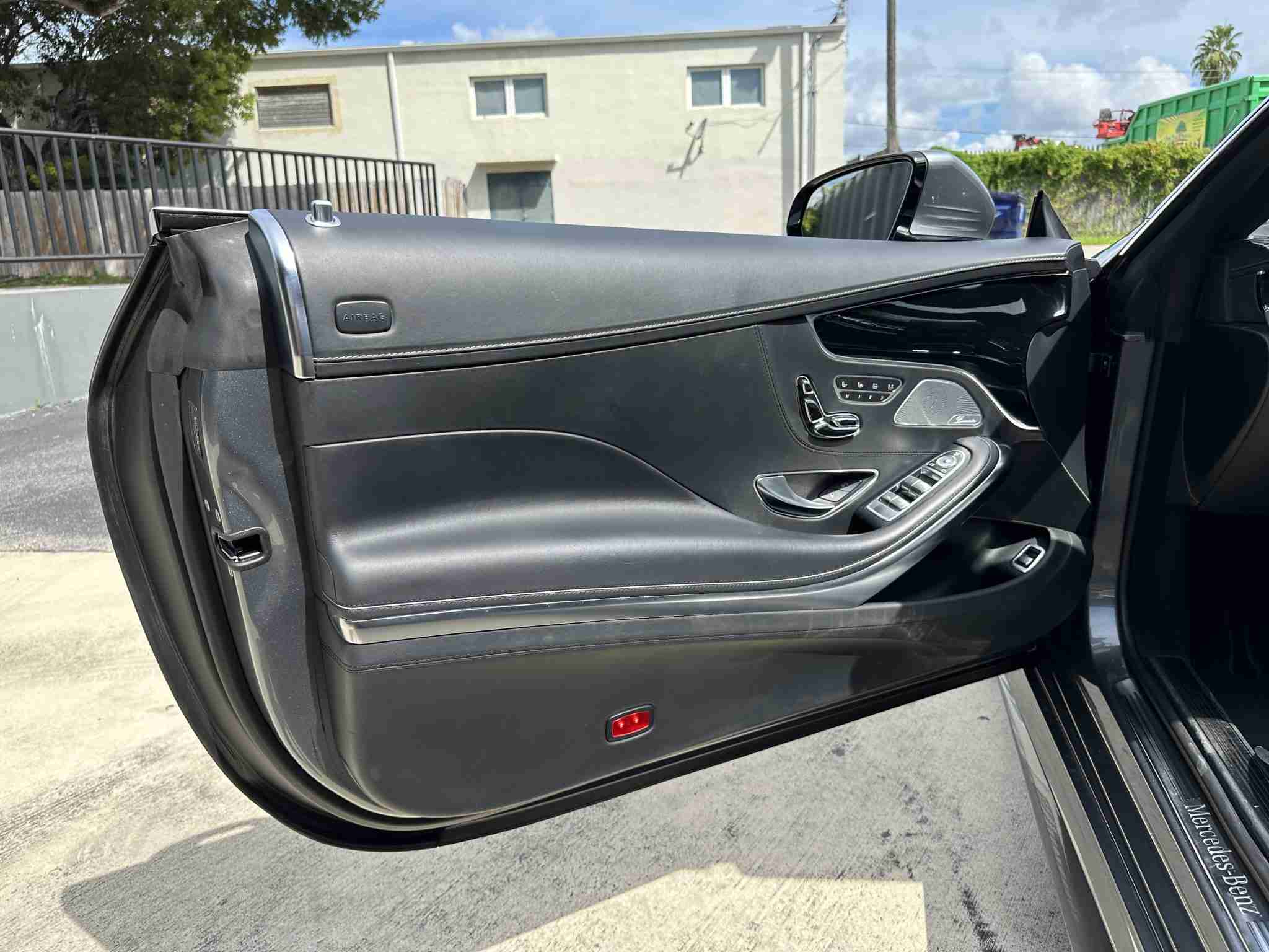 2017 Mercedes-Benz S550 Cabriolet full
