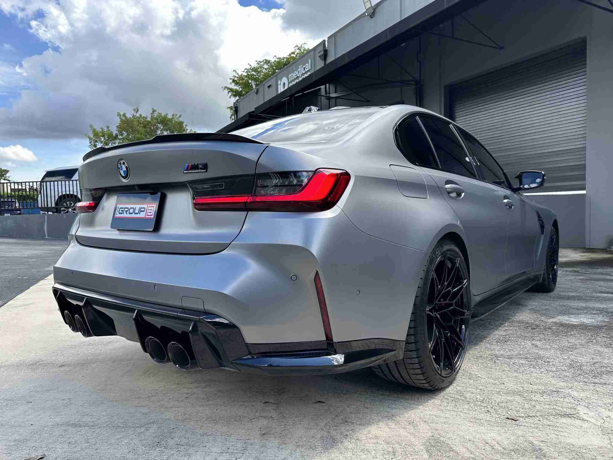 2024 BMW M3 Competition Frozen Pure Grey Metallic full