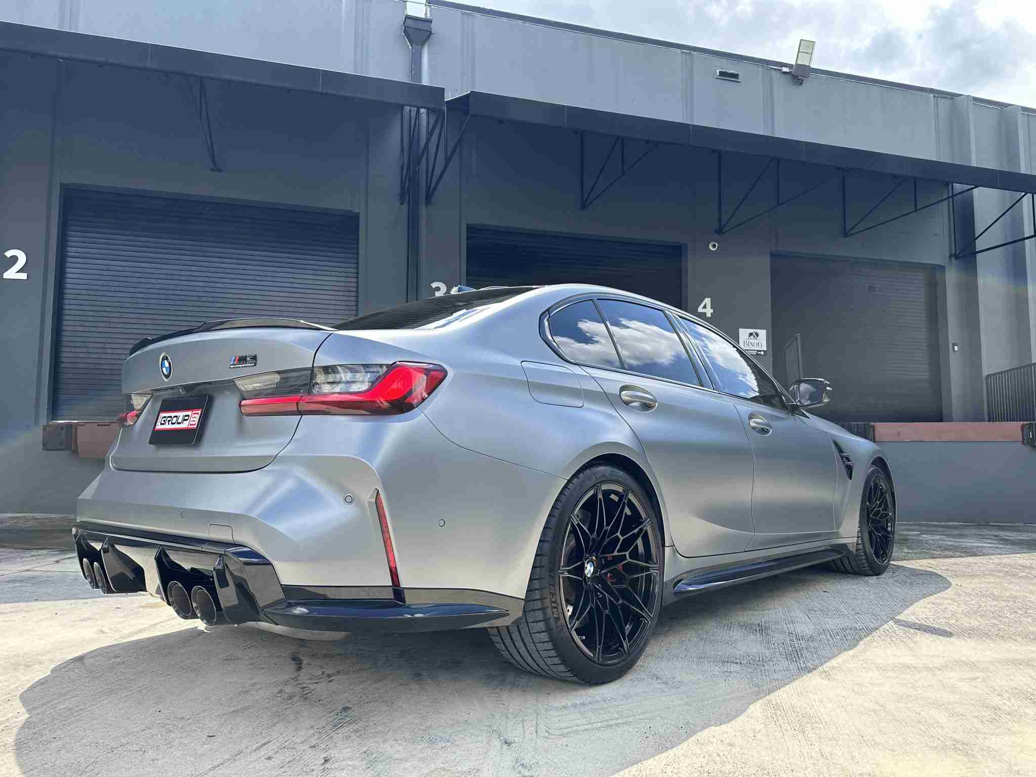2024 BMW M3 Competition Frozen Pure Grey Metallic full