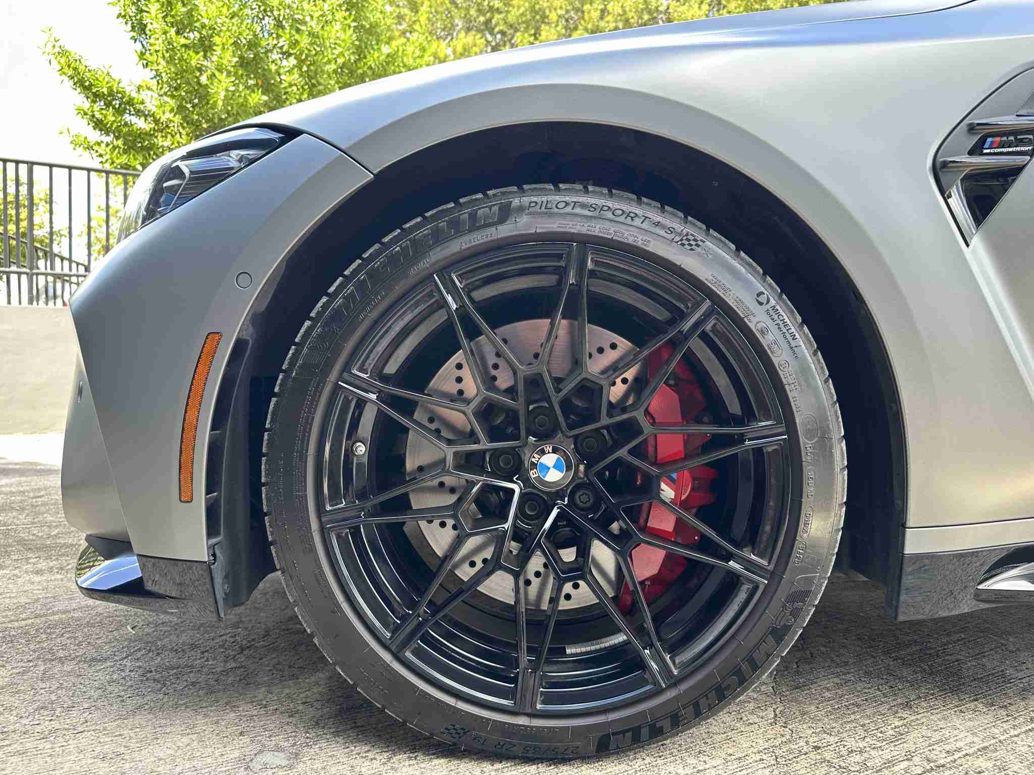 2024 BMW M3 Competition Frozen Pure Grey Metallic full