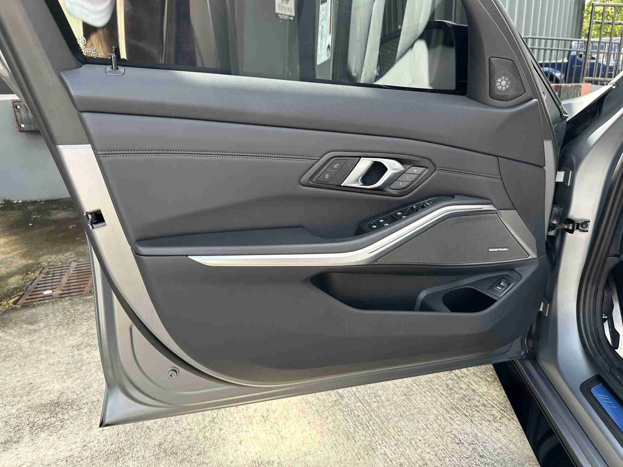 2024 BMW M3 Competition Frozen Pure Grey Metallic full