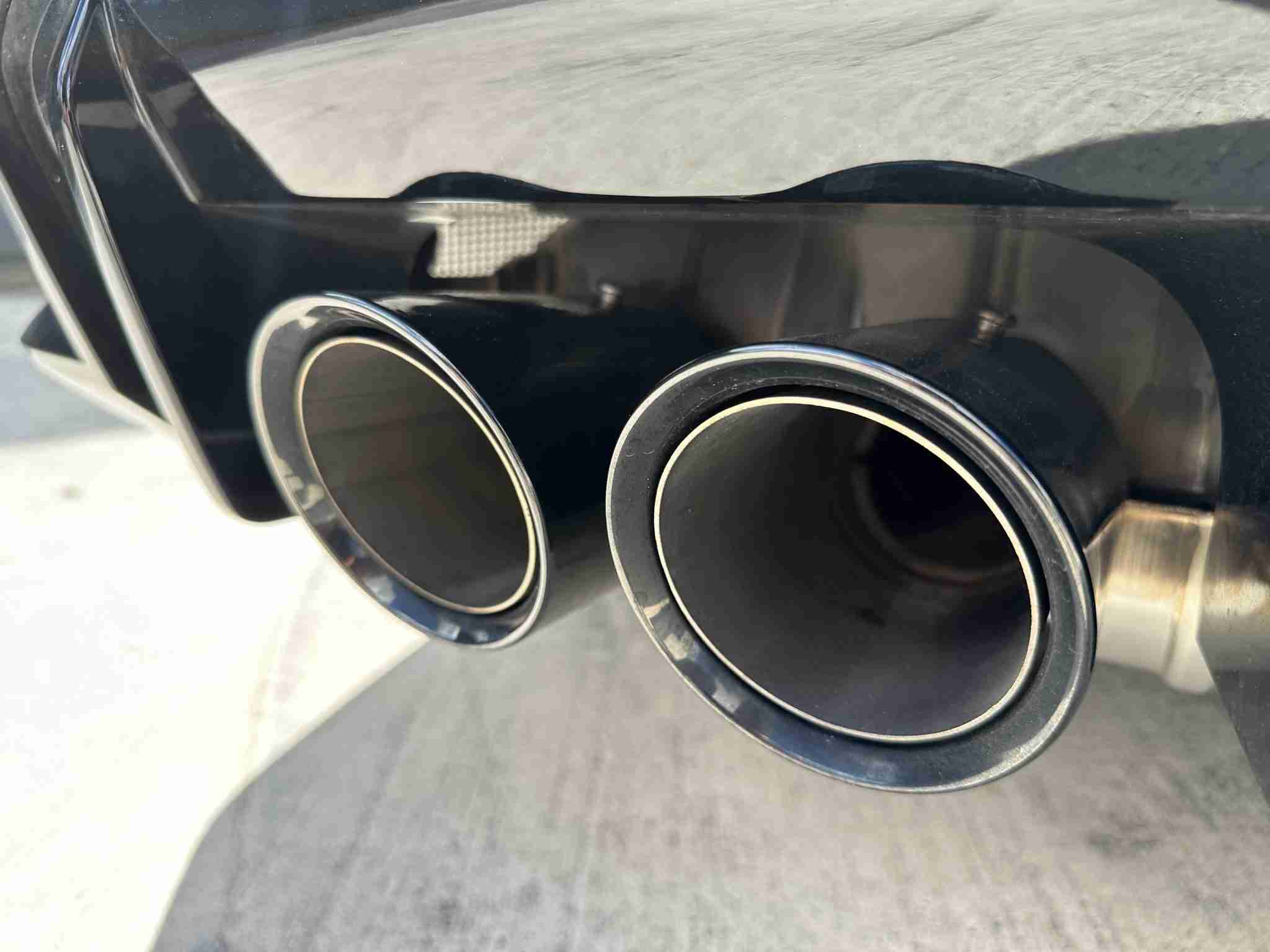2024 BMW M3 Competition Frozen Pure Grey Metallic full