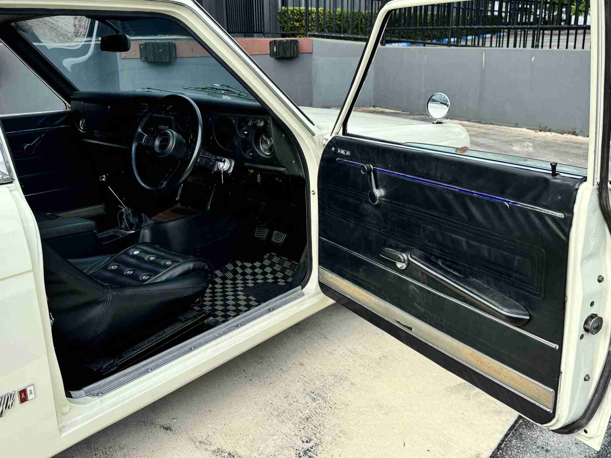 1969 Datsun Bluebird 1600 SSS Rare P510 – JDM import – 1.8L Stroker – Mikuni Carburators – Coilovers – 4 Speed full