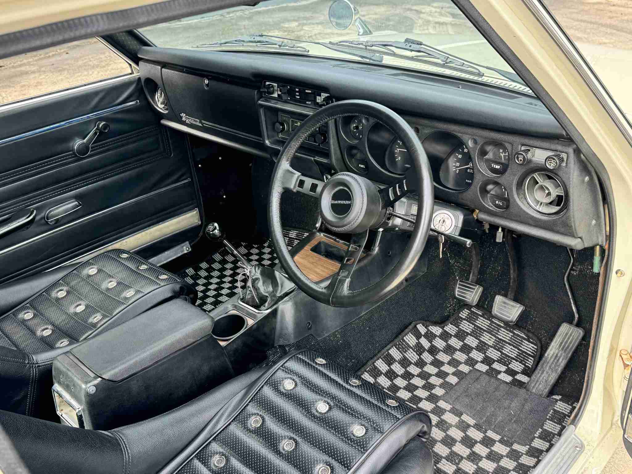1969 Datsun Bluebird 1600 SSS Rare P510 – JDM import – 1.8L Stroker – Mikuni Carburators – Coilovers – 4 Speed full