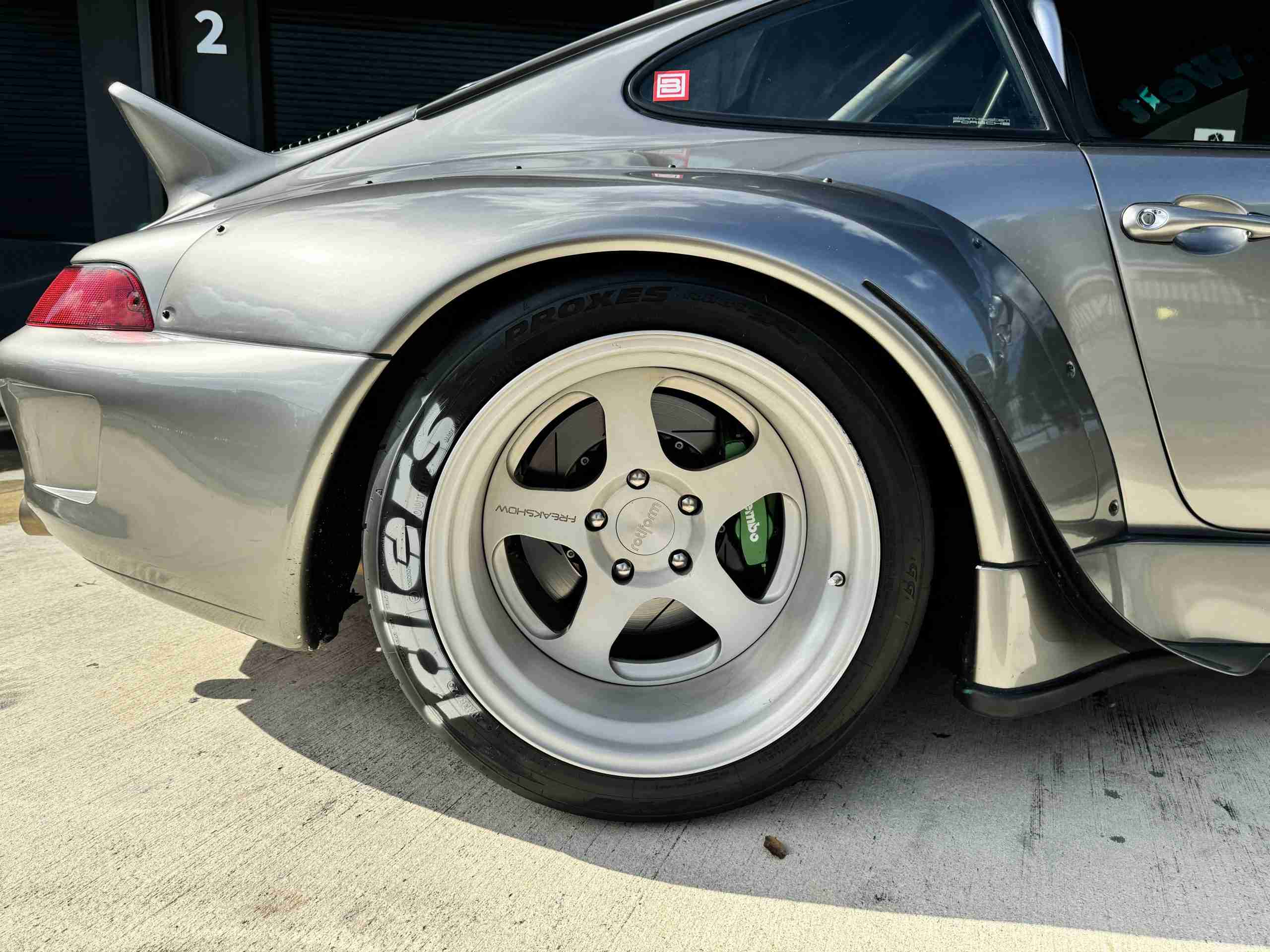1995 PORSCHE 993 RWB ” FREAK SHOW” TWIN TURBO full