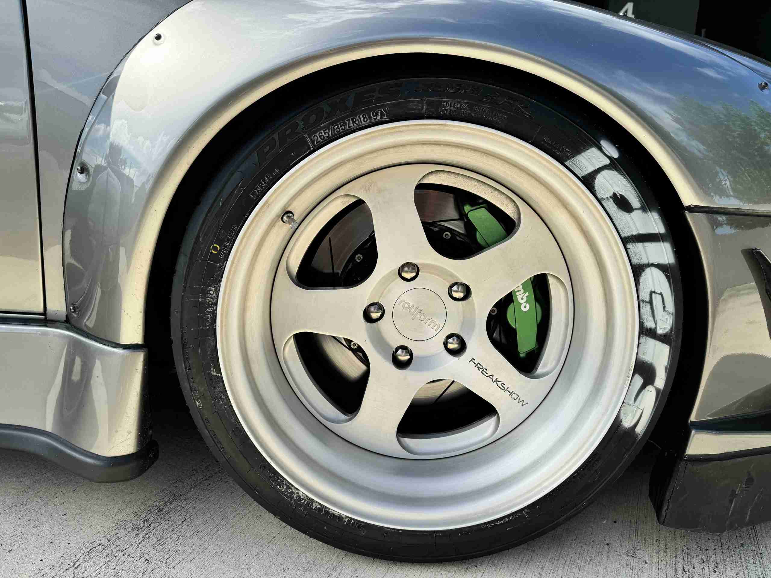 1995 PORSCHE 993 RWB ” FREAK SHOW” TWIN TURBO full