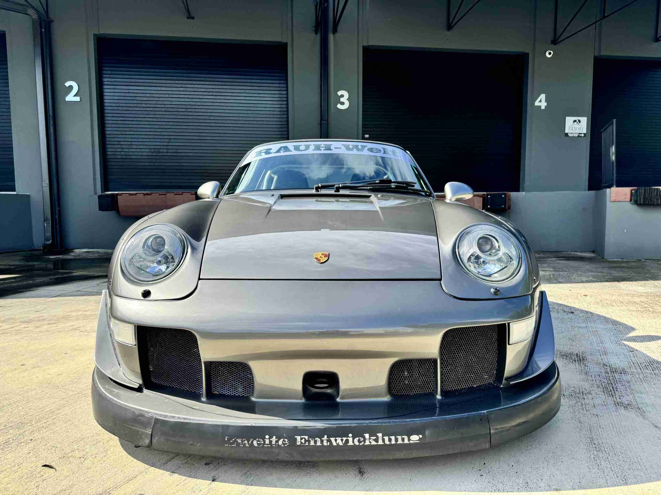 1995 PORSCHE 993 RWB ” FREAK SHOW” TWIN TURBO full
