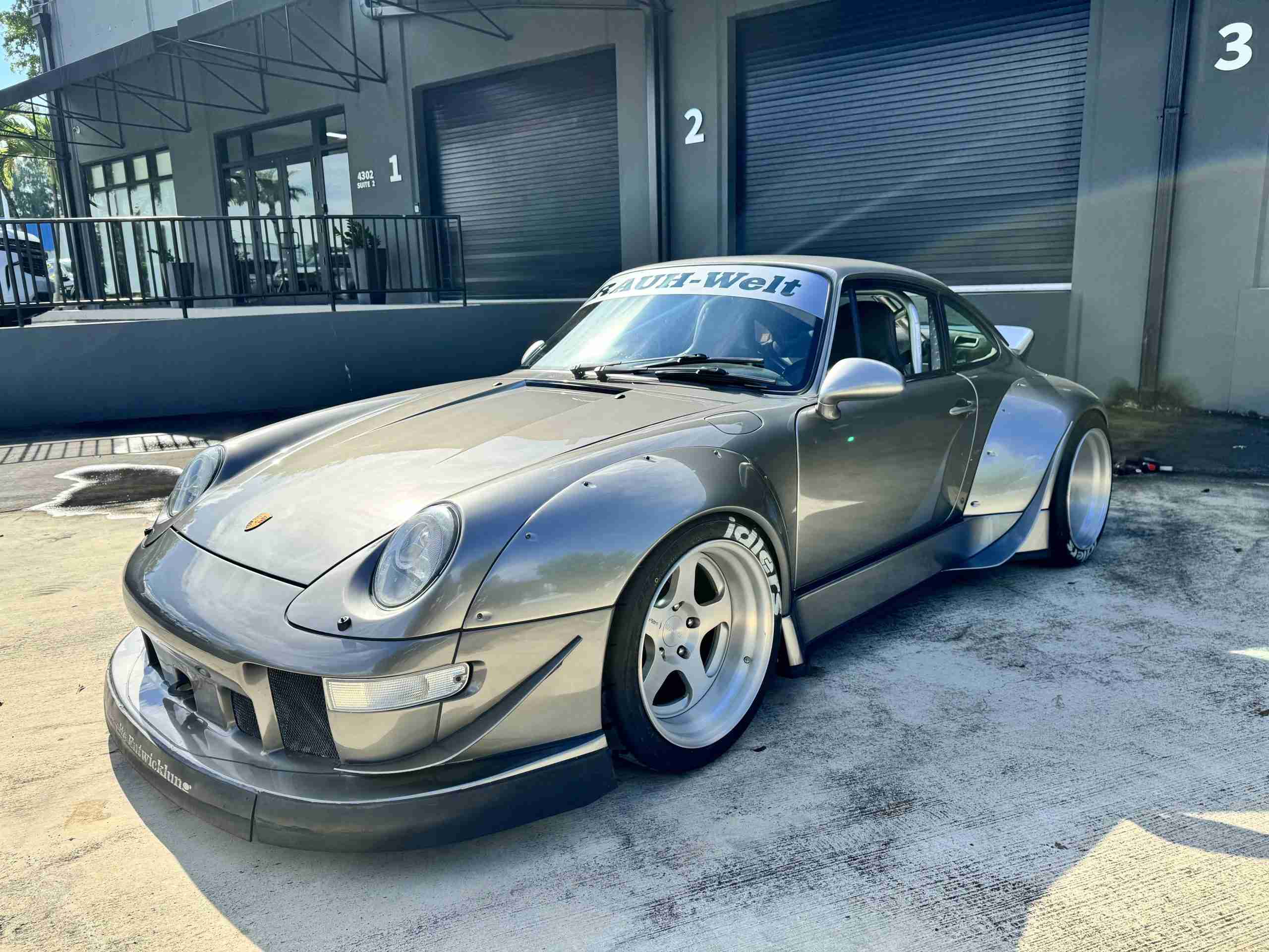 1995 PORSCHE 993 RWB ” FREAK SHOW” TWIN TURBO full