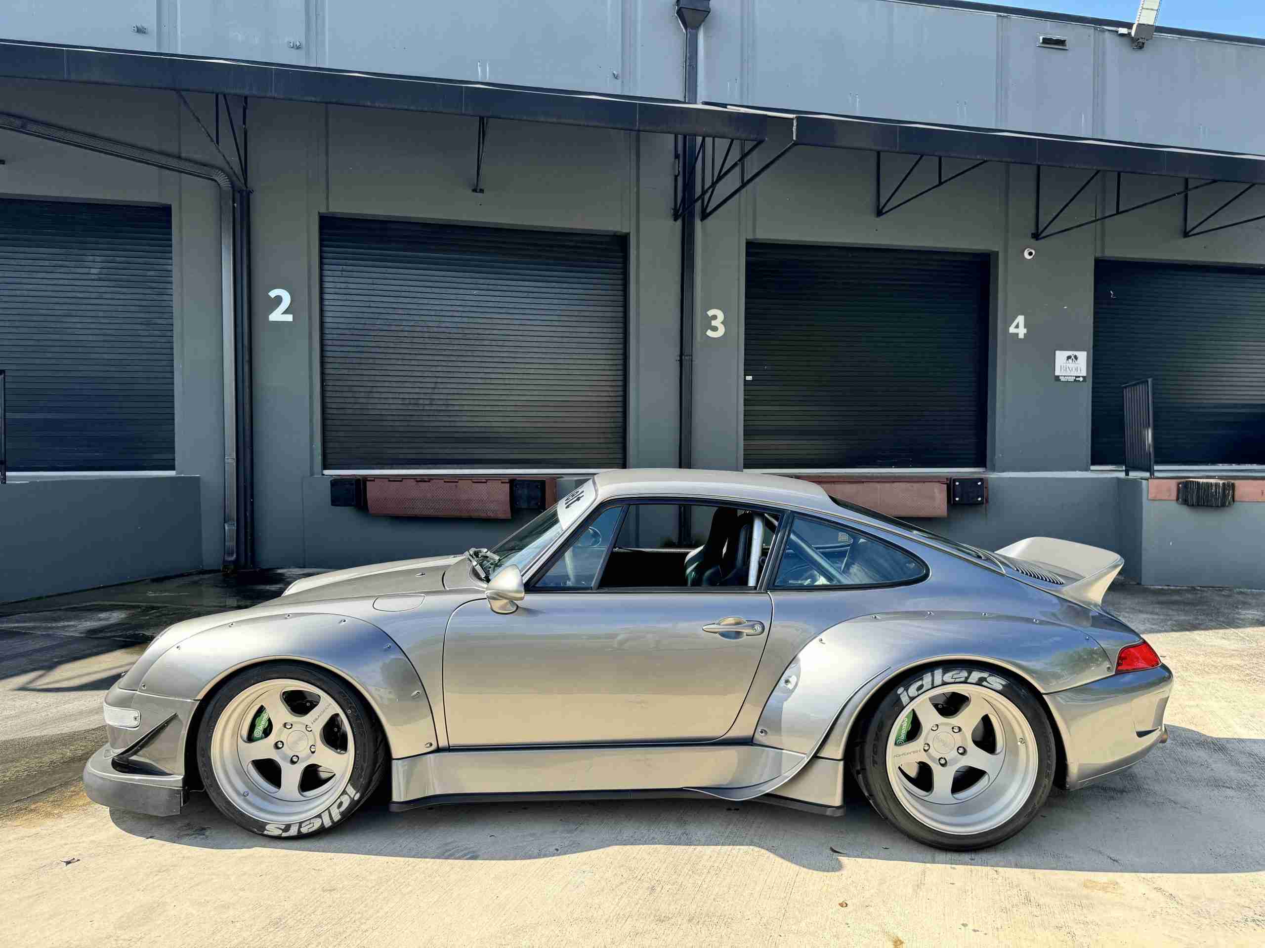 1995 PORSCHE 993 RWB ” FREAK SHOW” TWIN TURBO full