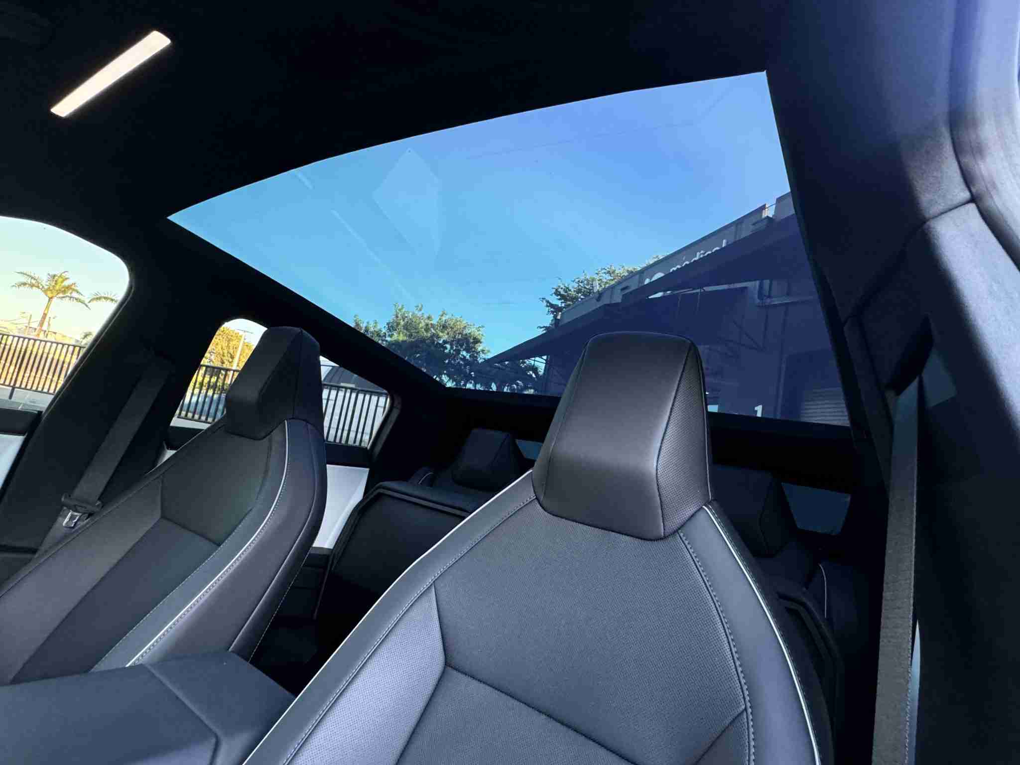 2024 Tesla Cybertruck Cyberbeast Foundation – Gloss Black Full Wrap 6k Miles full