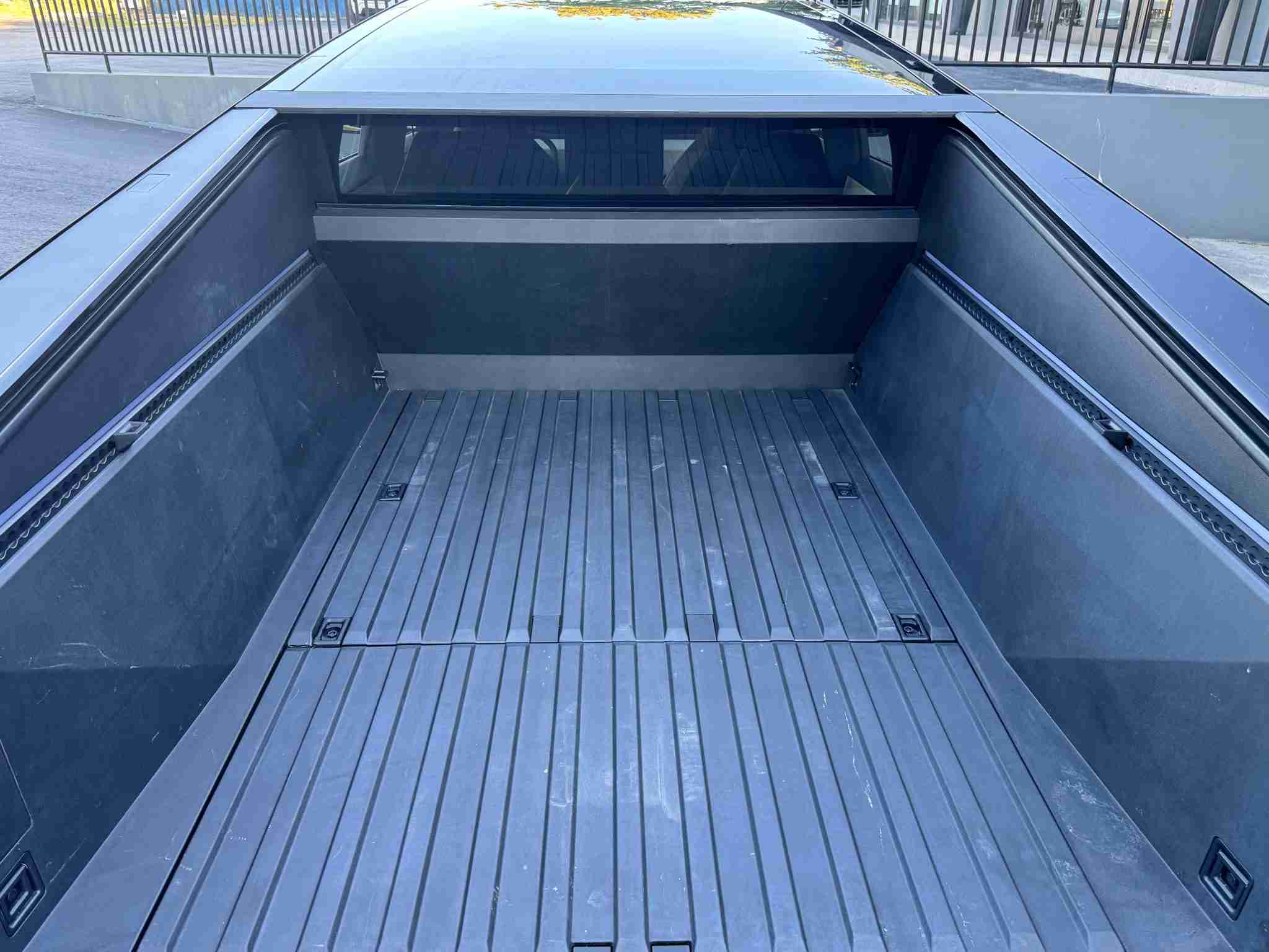 2024 Tesla Cybertruck Cyberbeast Foundation – Gloss Black Full Wrap 6k Miles full