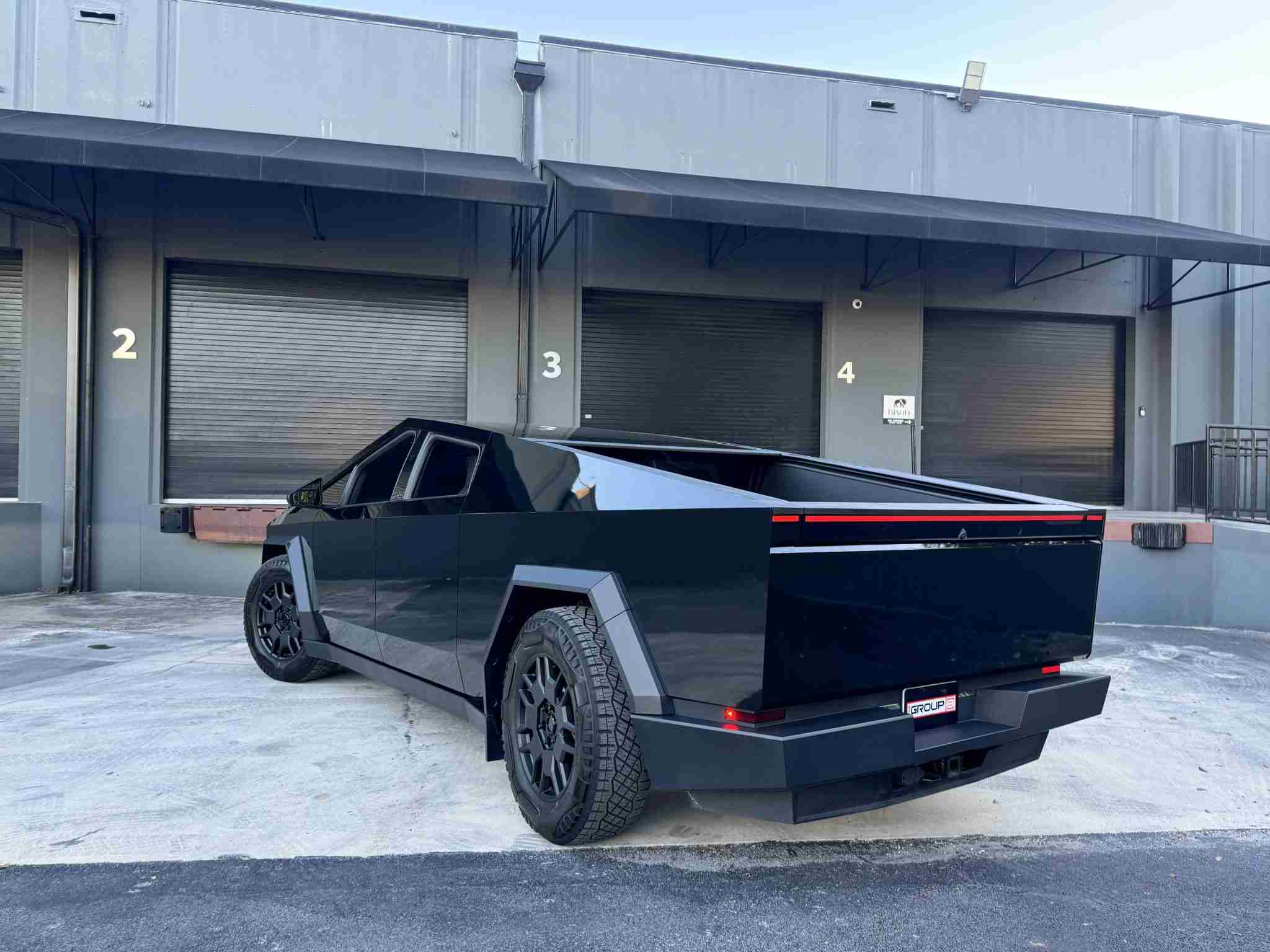 2024 Tesla Cybertruck Cyberbeast Foundation – Gloss Black Full Wrap 6k Miles full