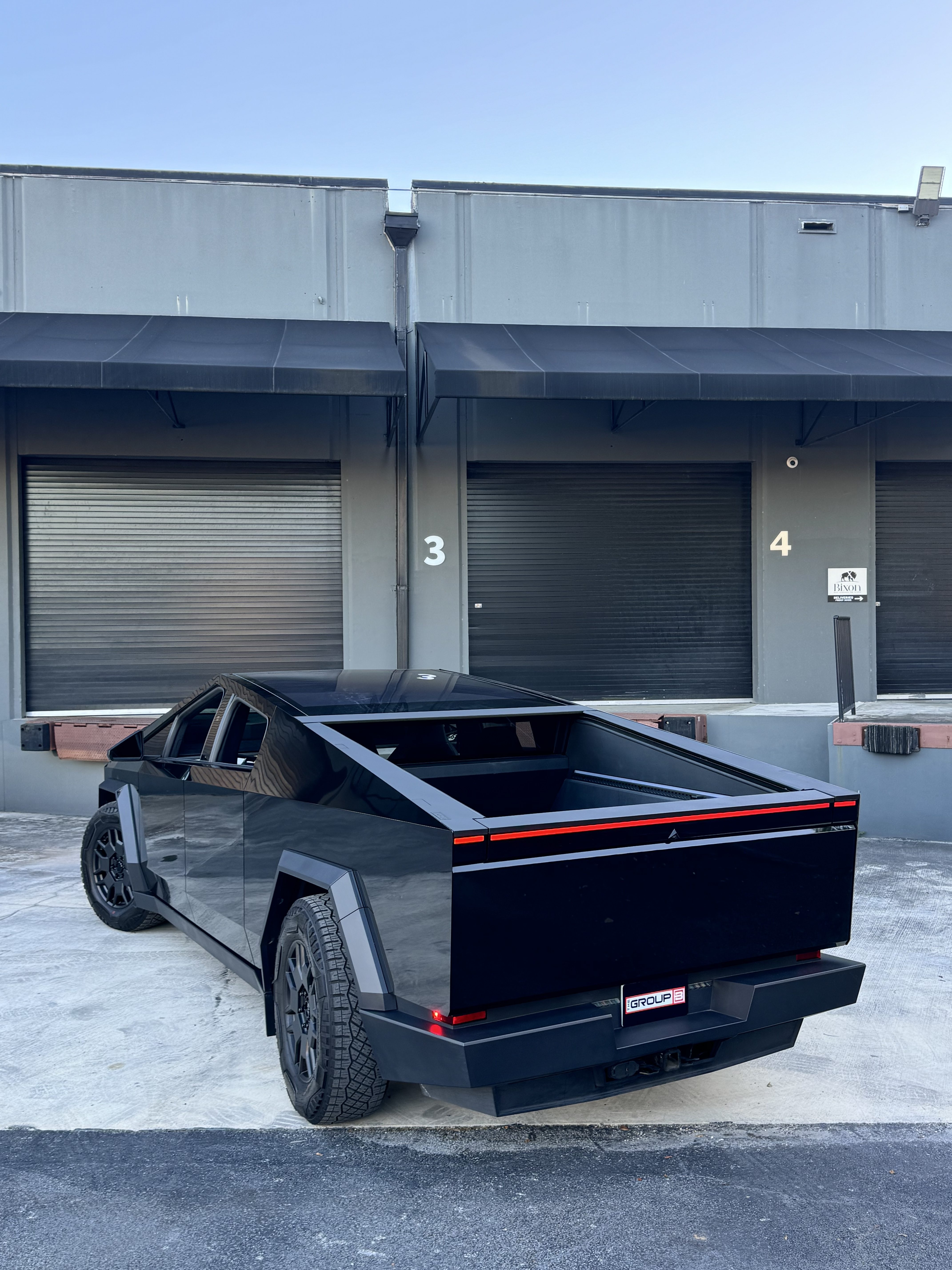 2024 Tesla Cybertruck Cyberbeast Foundation – Gloss Black Full Wrap 6k Miles full
