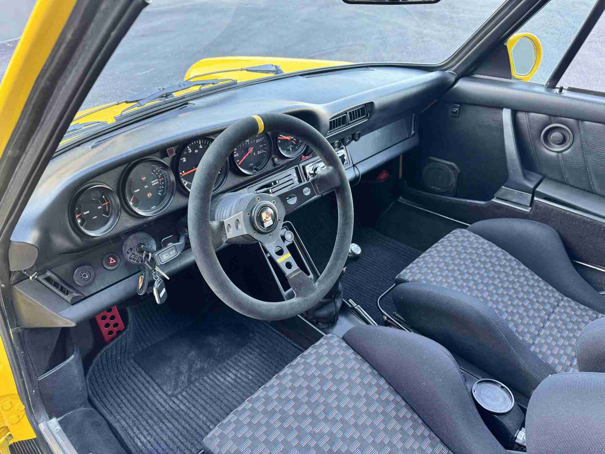 1982 Porsche 911 SC Turbo Look Widebody Euro-Sunroof Delete-Low Miles-Recaro Seats-Lightweight-964 Cams – Sorted full