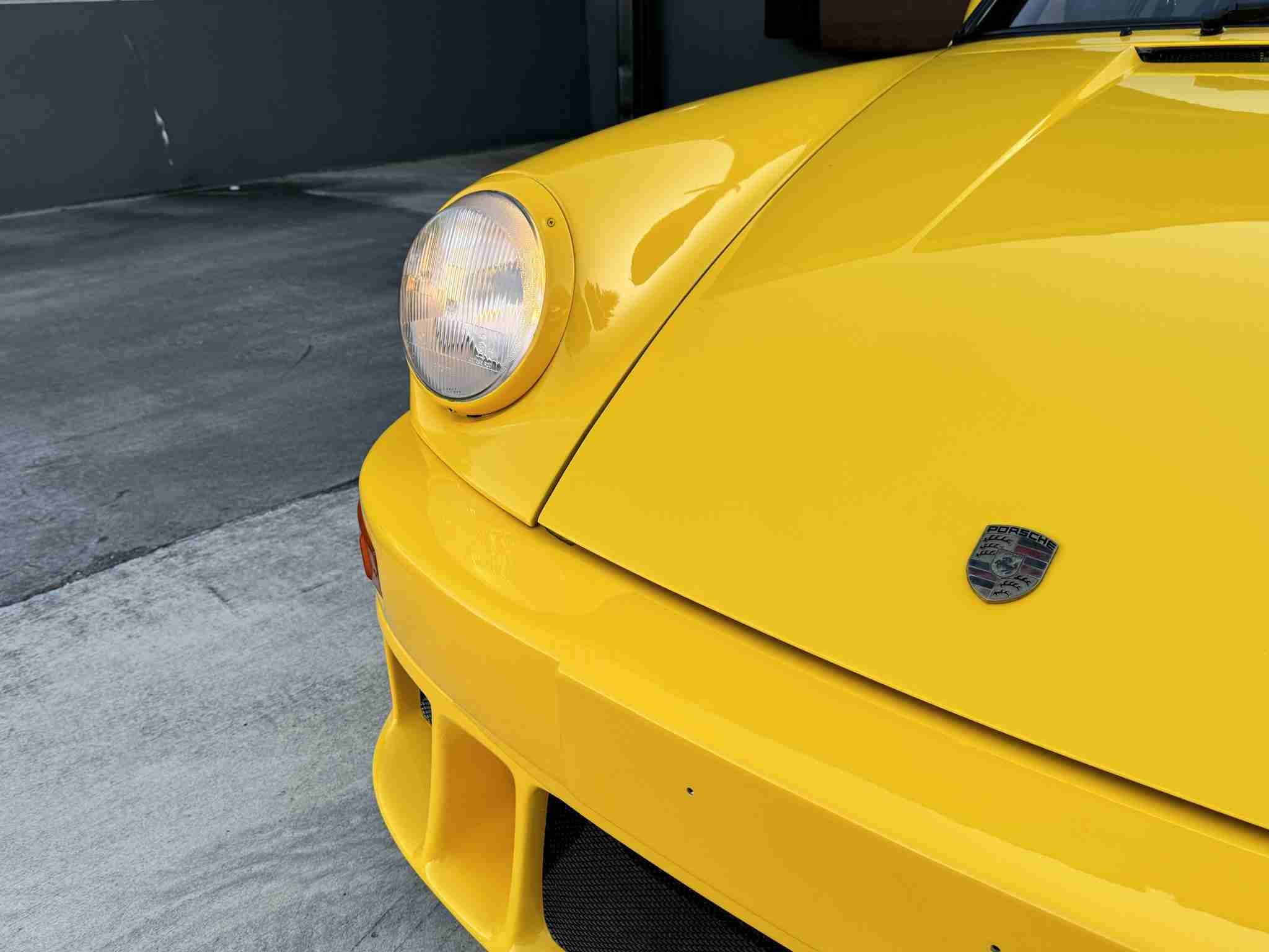 1982 Porsche 911 SC Turbo Look Widebody Euro-Sunroof Delete-Low Miles-Recaro Seats-Lightweight-964 Cams – Sorted full