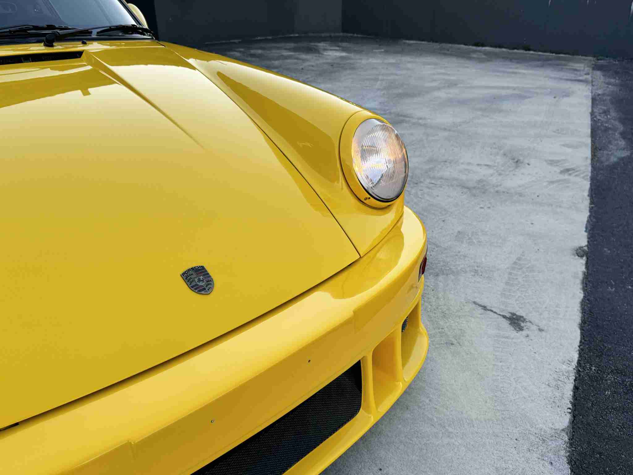 1982 Porsche 911 SC Turbo Look Widebody Euro-Sunroof Delete-Low Miles-Recaro Seats-Lightweight-964 Cams – Sorted full