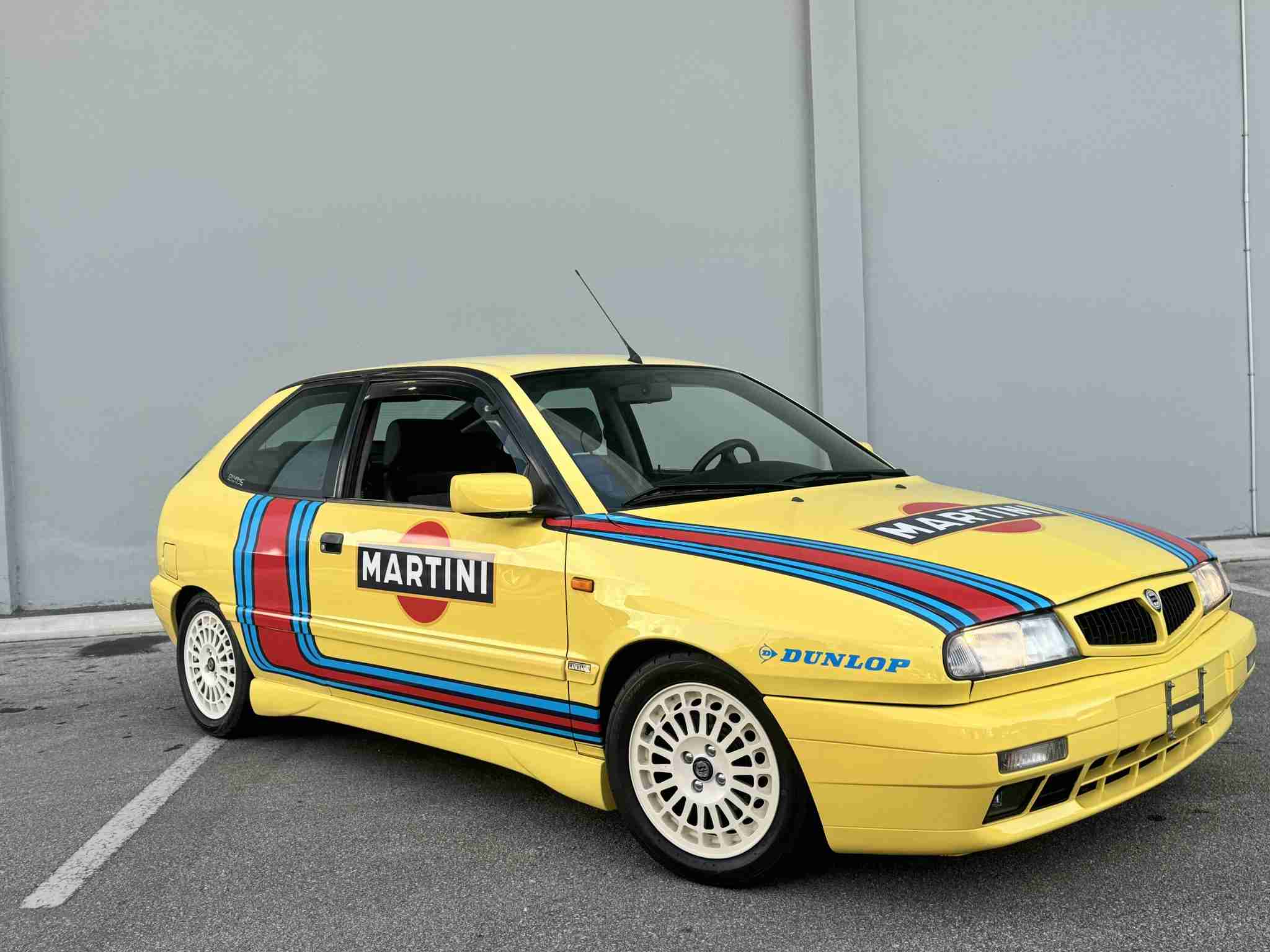 1998 Lancia Delta HPE Only 20K Miles – 1.8L VVT Alfa Romeo – 5 Speed Manual – Original Paint full