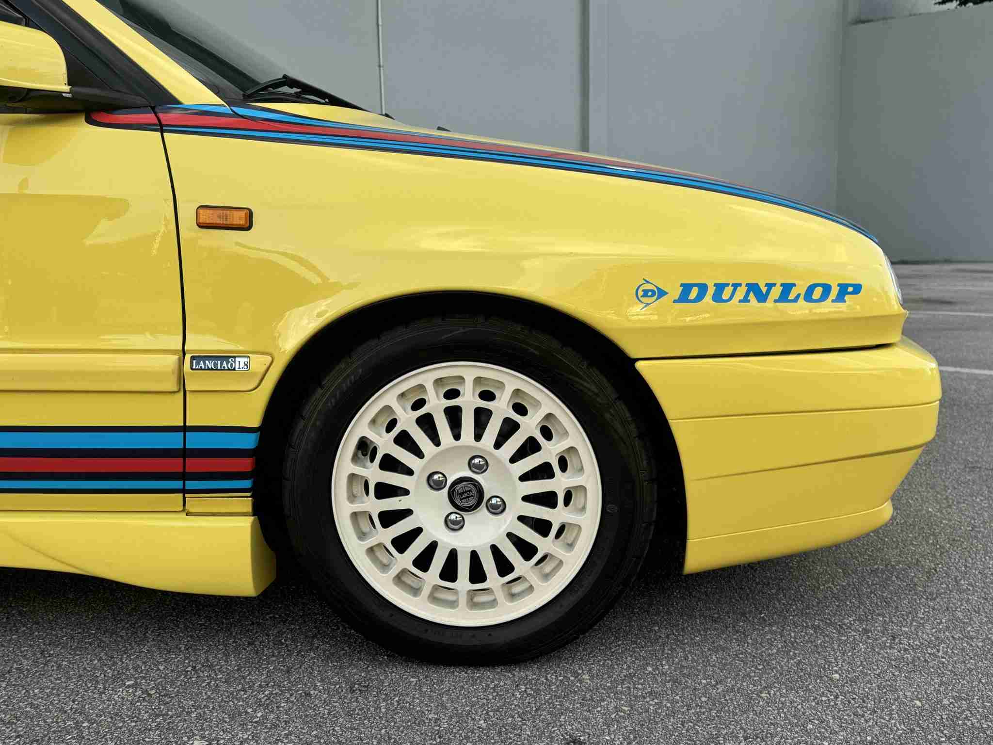 1998 Lancia Delta HPE Only 20K Miles – 1.8L VVT Alfa Romeo – 5 Speed Manual – Original Paint full