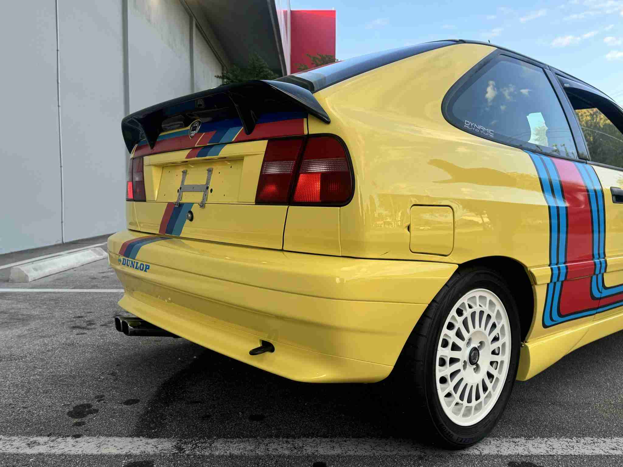 1998 Lancia Delta HPE Only 20K Miles – 1.8L VVT Alfa Romeo – 5 Speed Manual – Original Paint full