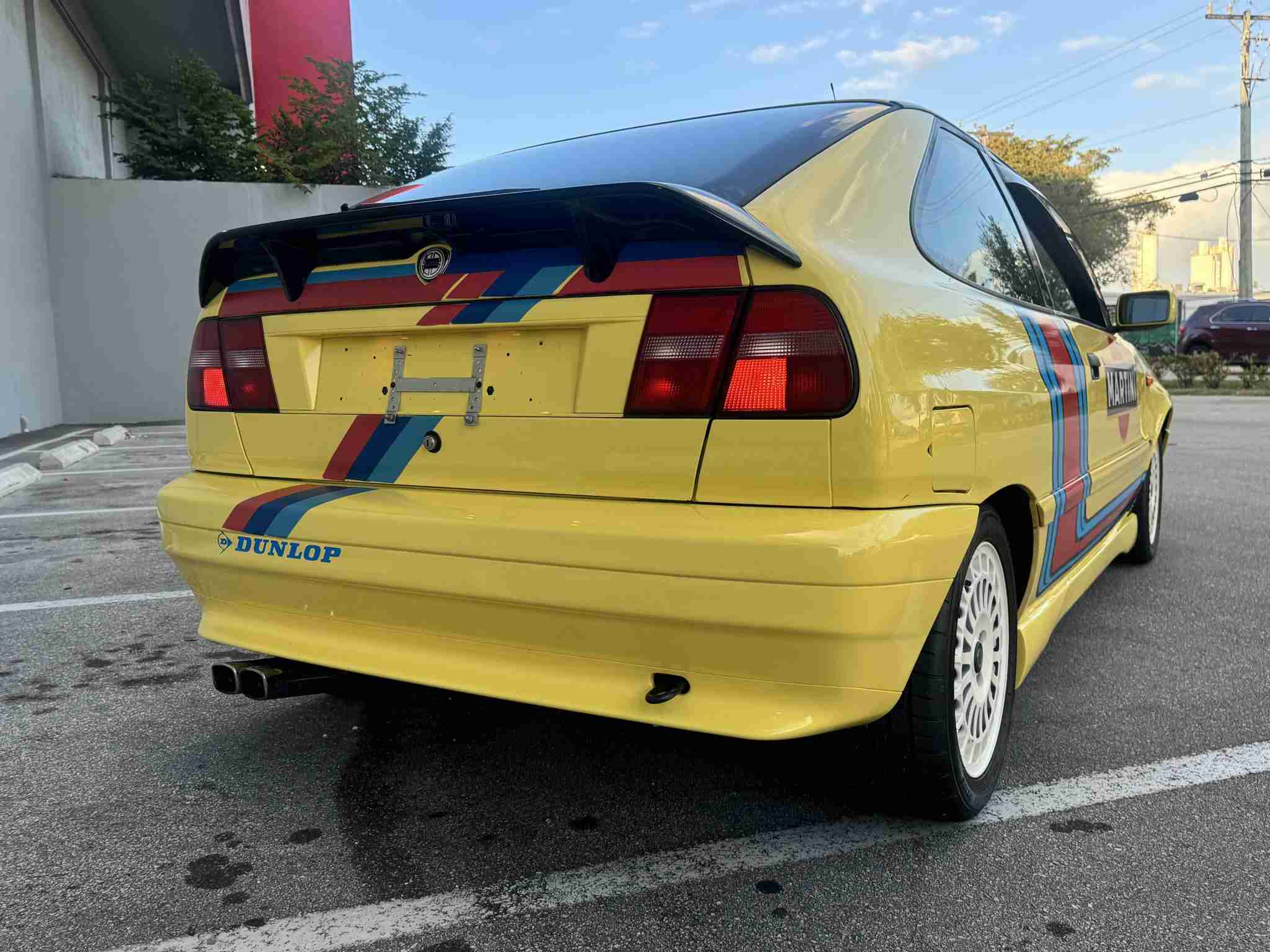 1998 Lancia Delta HPE Only 20K Miles – 1.8L VVT Alfa Romeo – 5 Speed Manual – Original Paint full