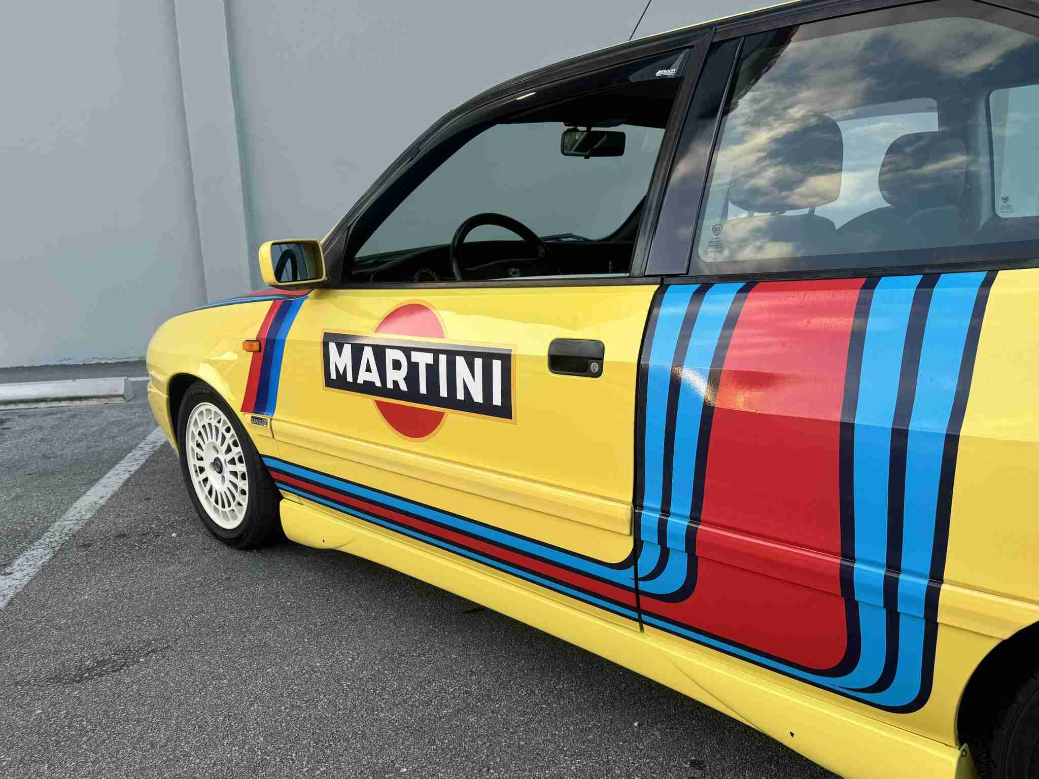 1998 Lancia Delta HPE Only 20K Miles – 1.8L VVT Alfa Romeo – 5 Speed Manual – Original Paint full
