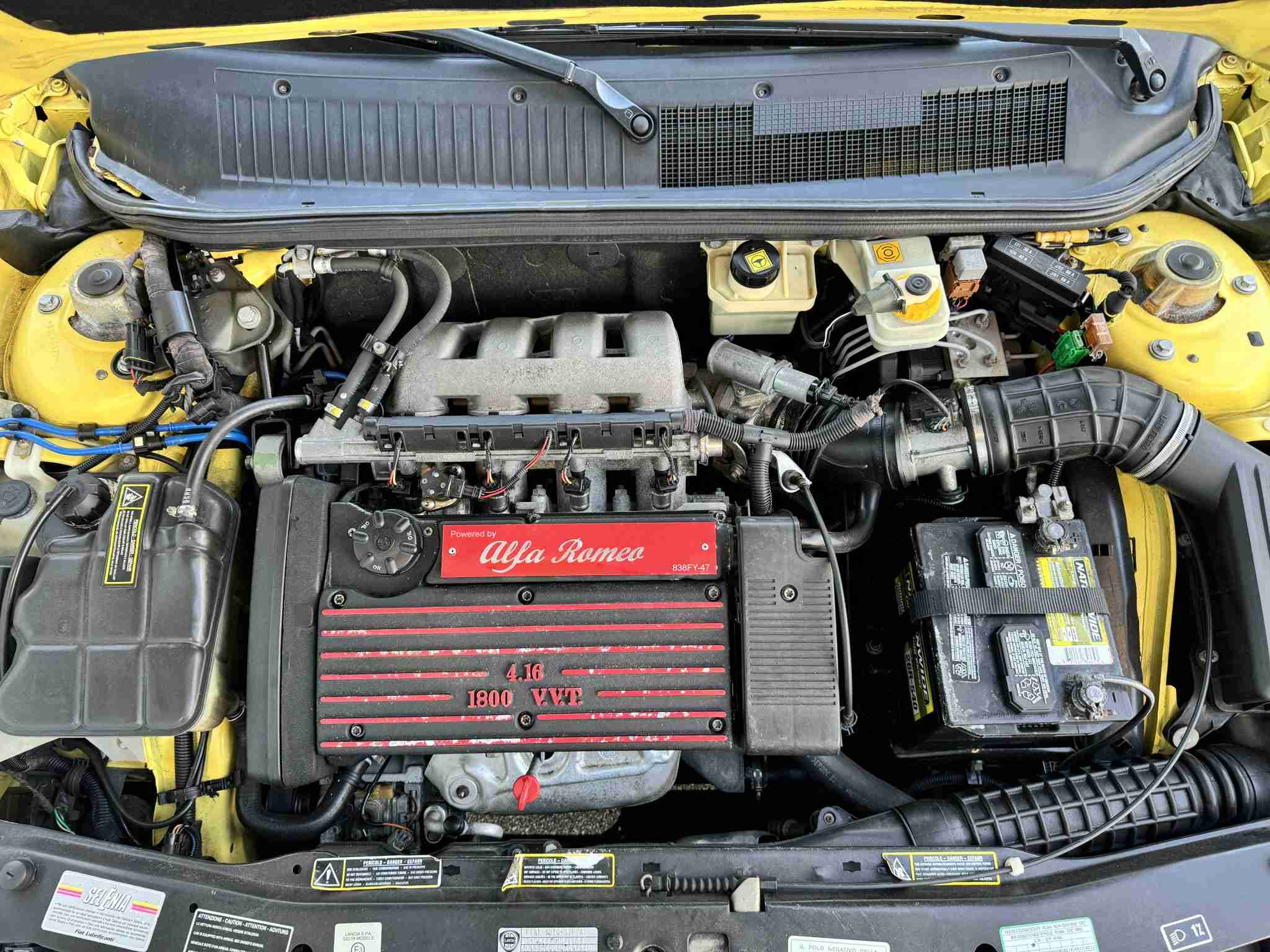 1998 Lancia Delta HPE Only 20K Miles – 1.8L VVT Alfa Romeo – 5 Speed Manual – Original Paint full